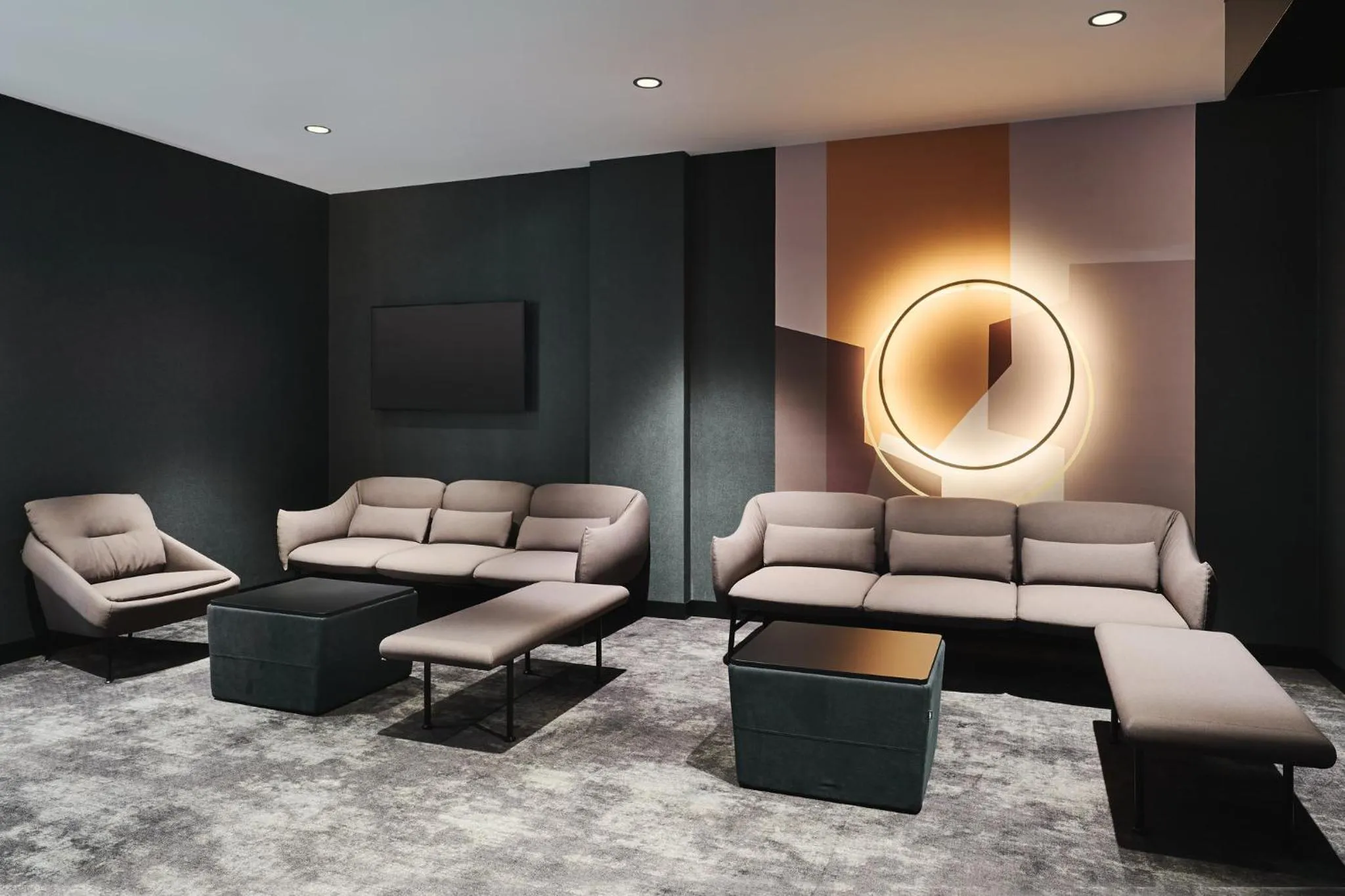 Meeting/conference room in voco Katowice by IHG