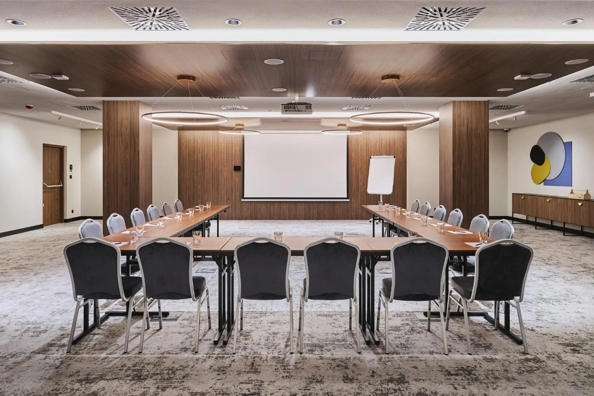 Meeting/conference room in voco Katowice by IHG