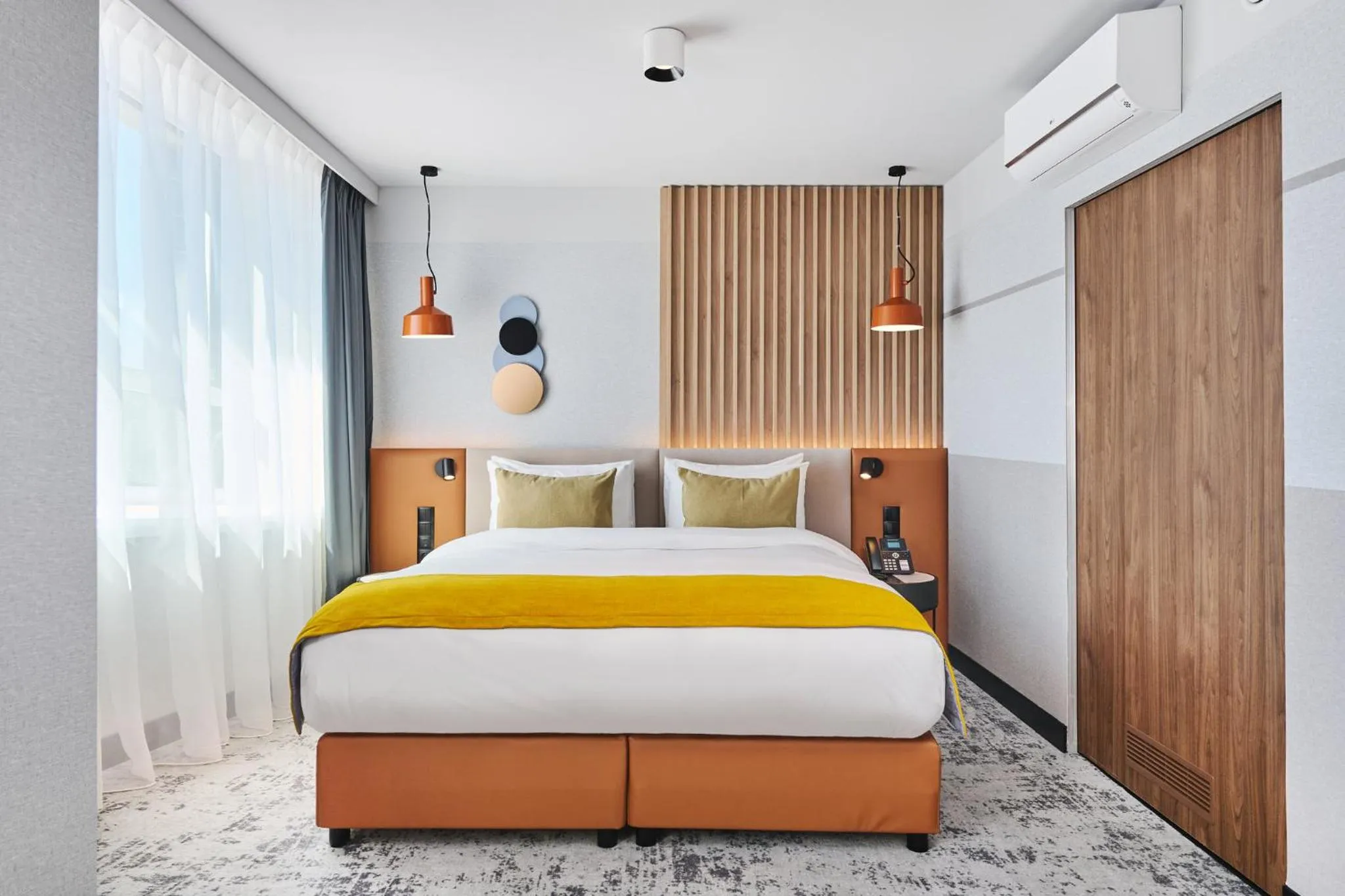 Photo of the whole room, Bed in voco Katowice by IHG