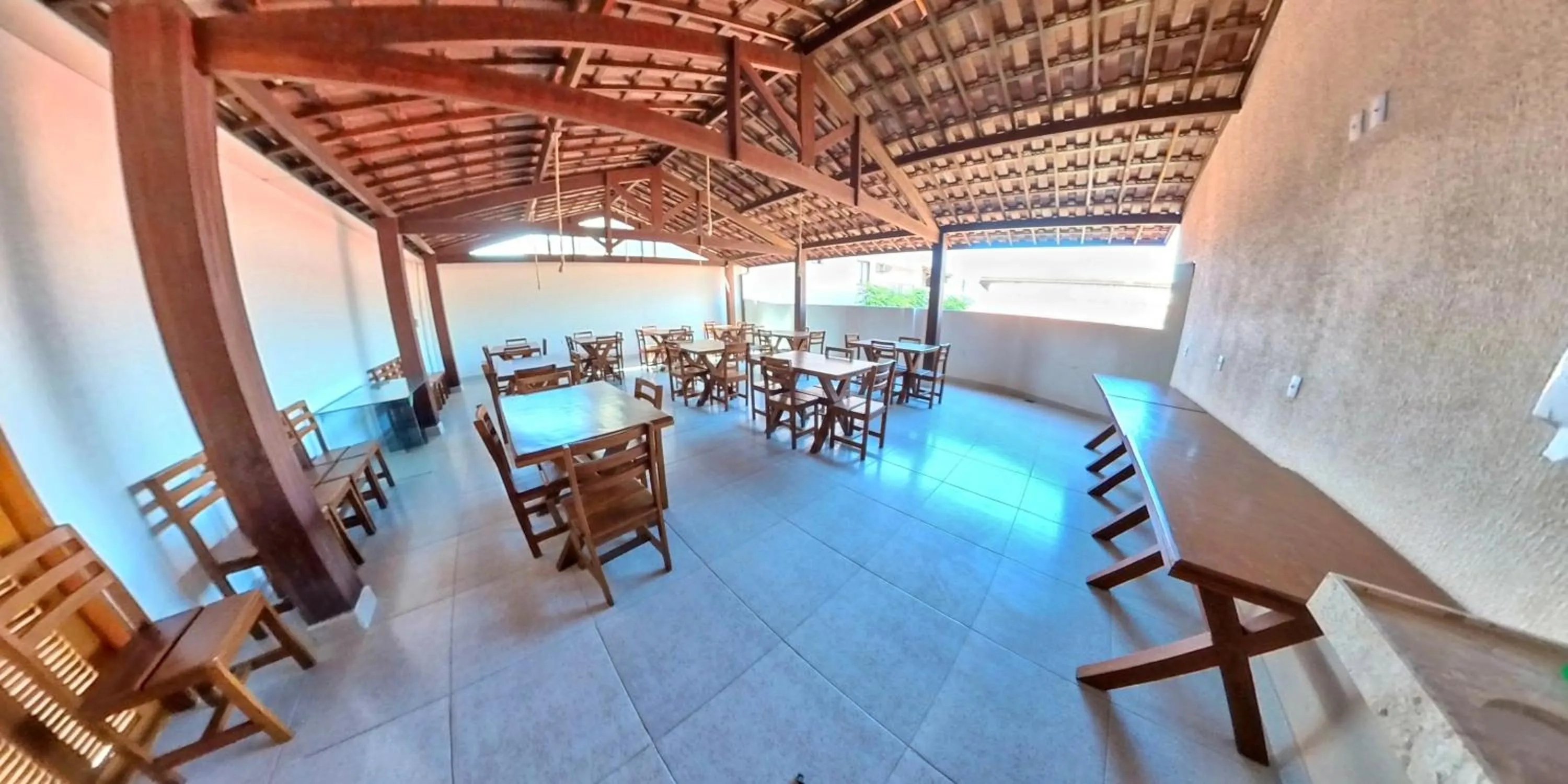 Restaurant/places to eat in Pousada Mar e Brisa