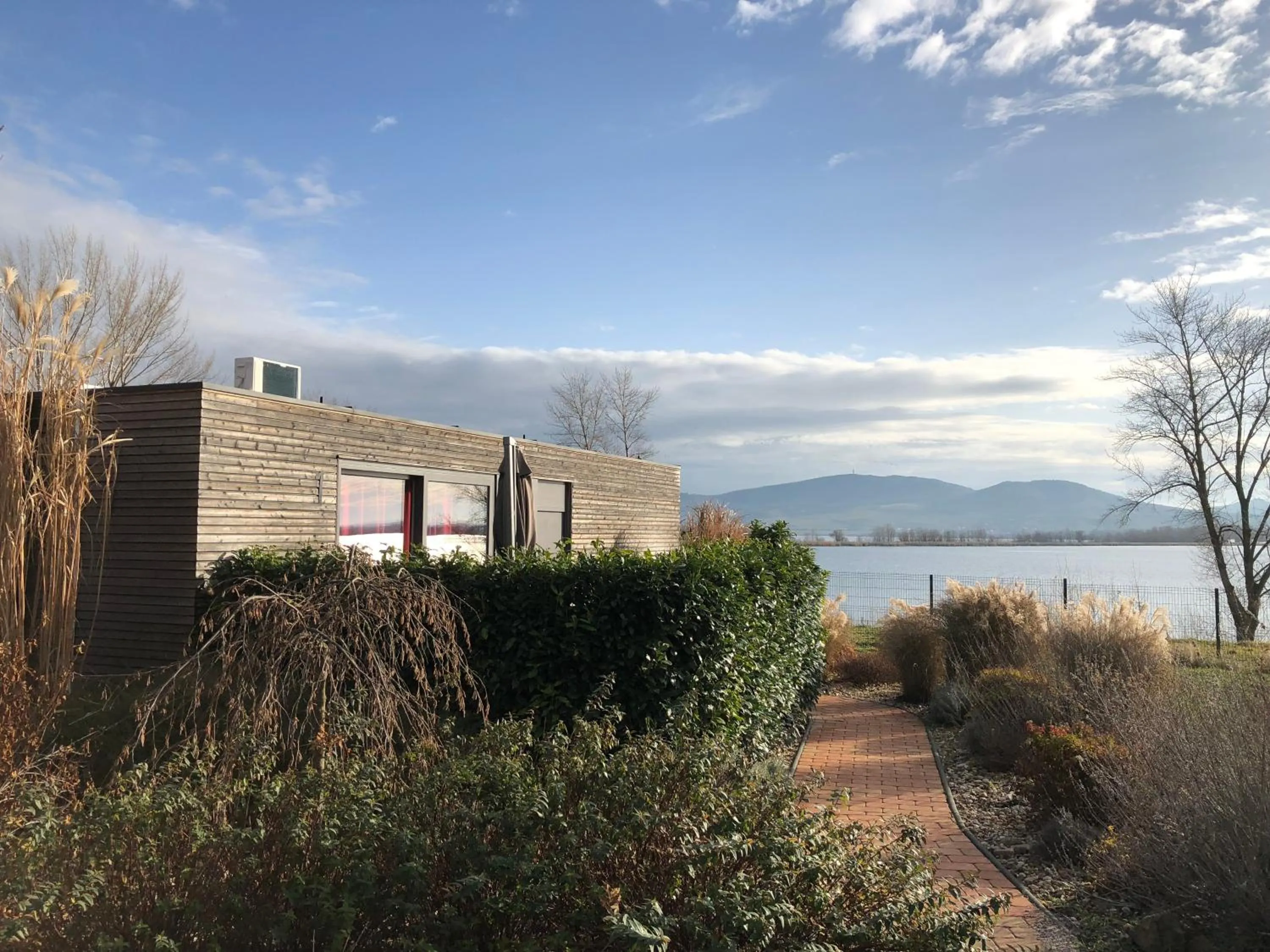 Lake view in Hotel Termal Mušov