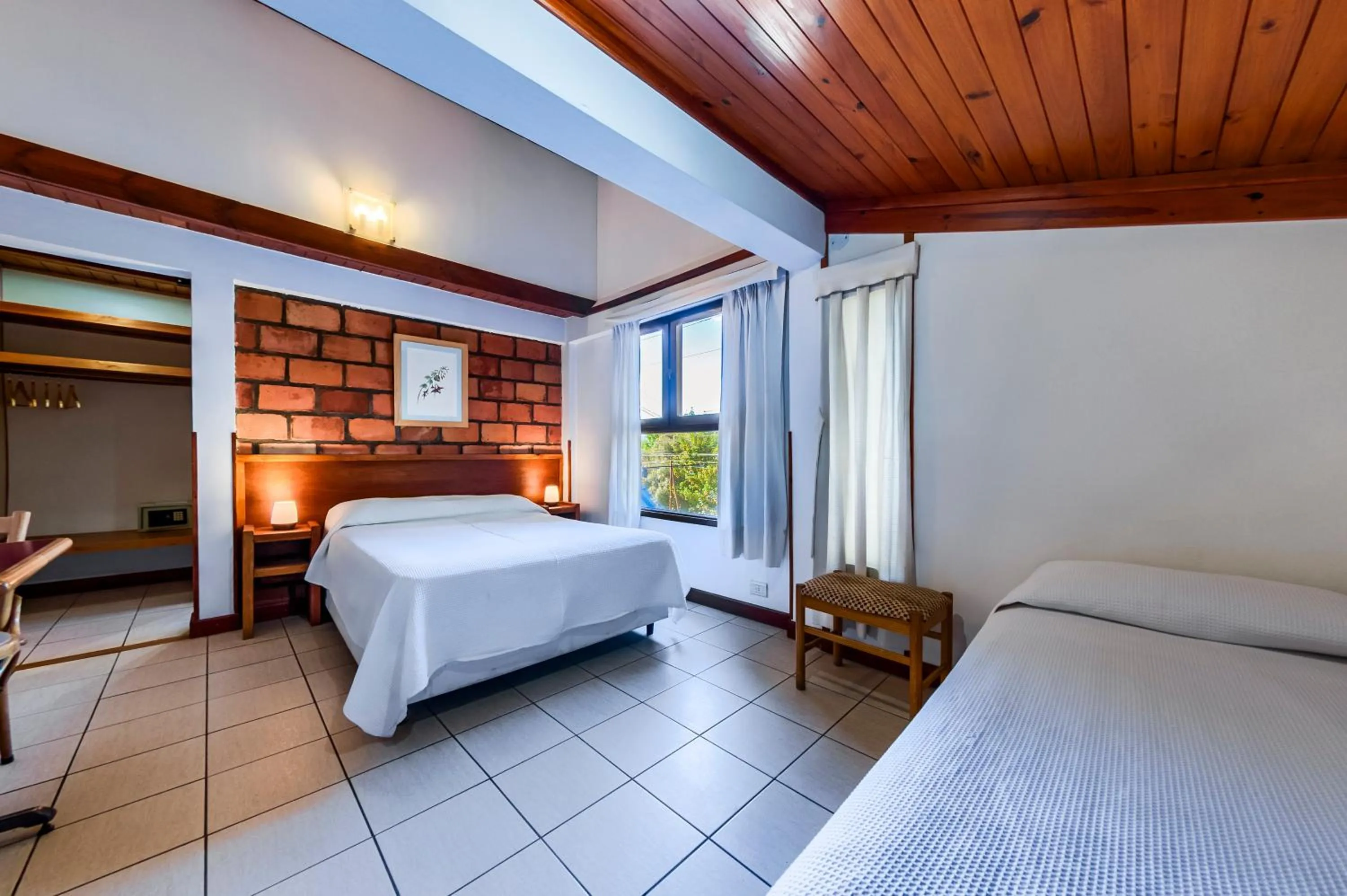 Bedroom, Bed in Mirando al Sur