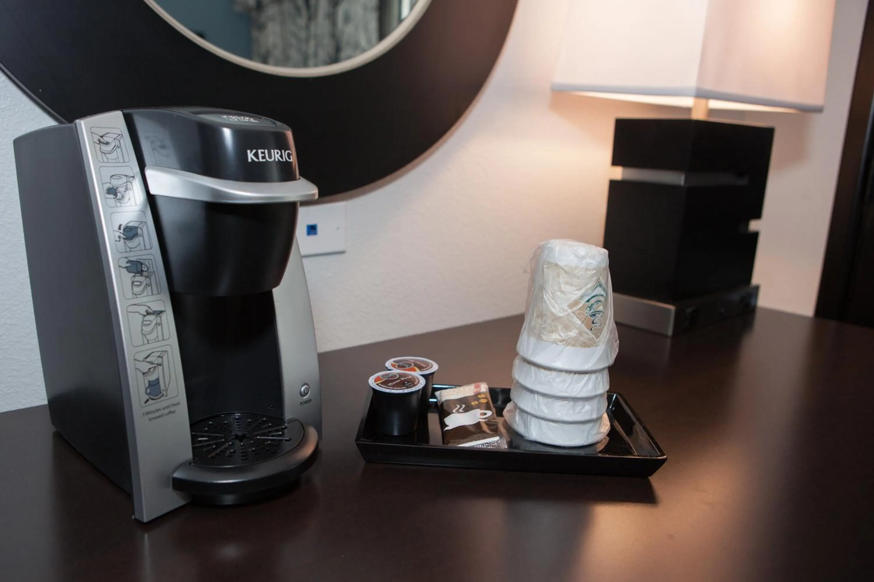 Coffee/tea facilities in La Quinta Inn & Suites by Wyndham Lubbock Southwest