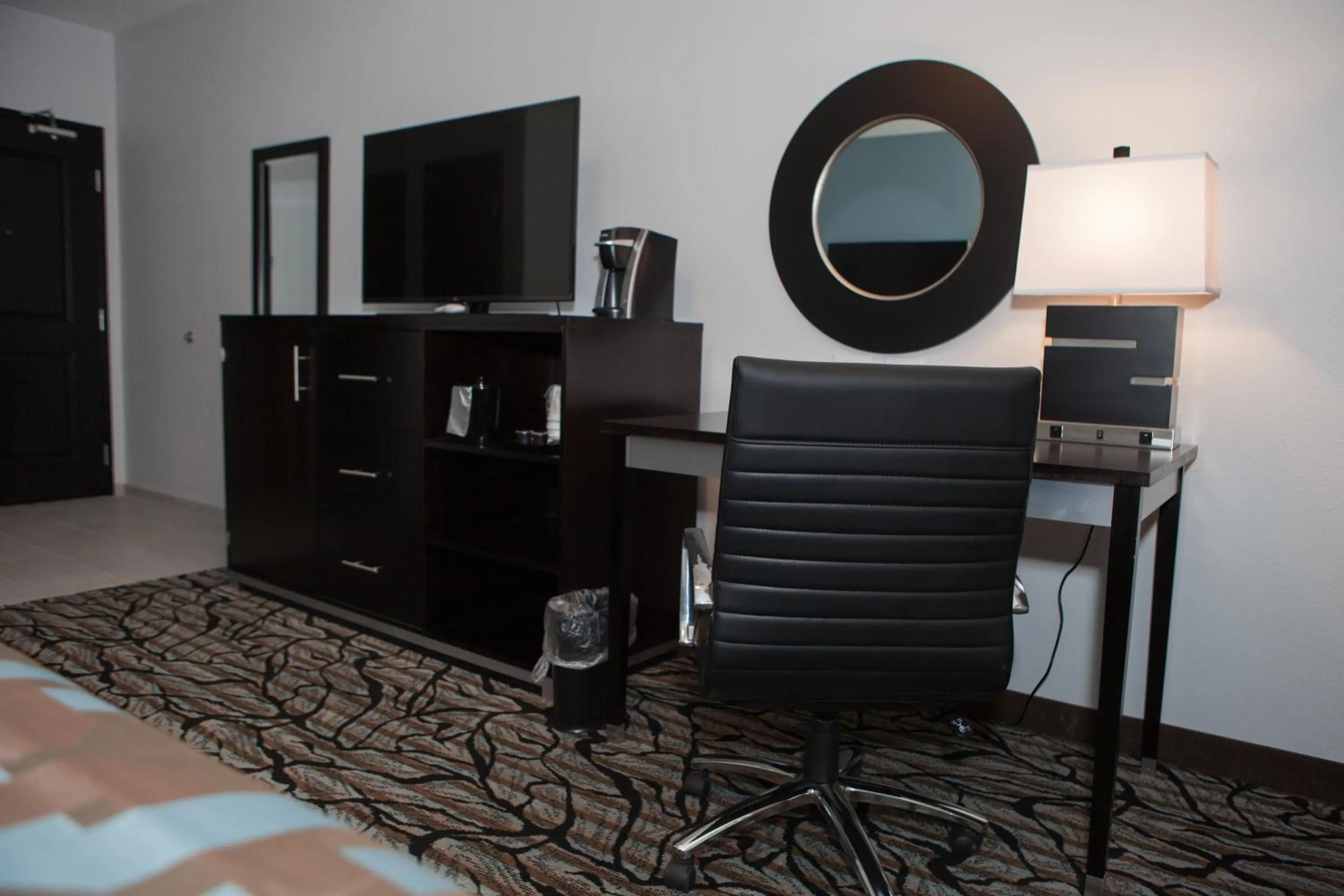 Decorative detail in La Quinta Inn & Suites by Wyndham Lubbock Southwest