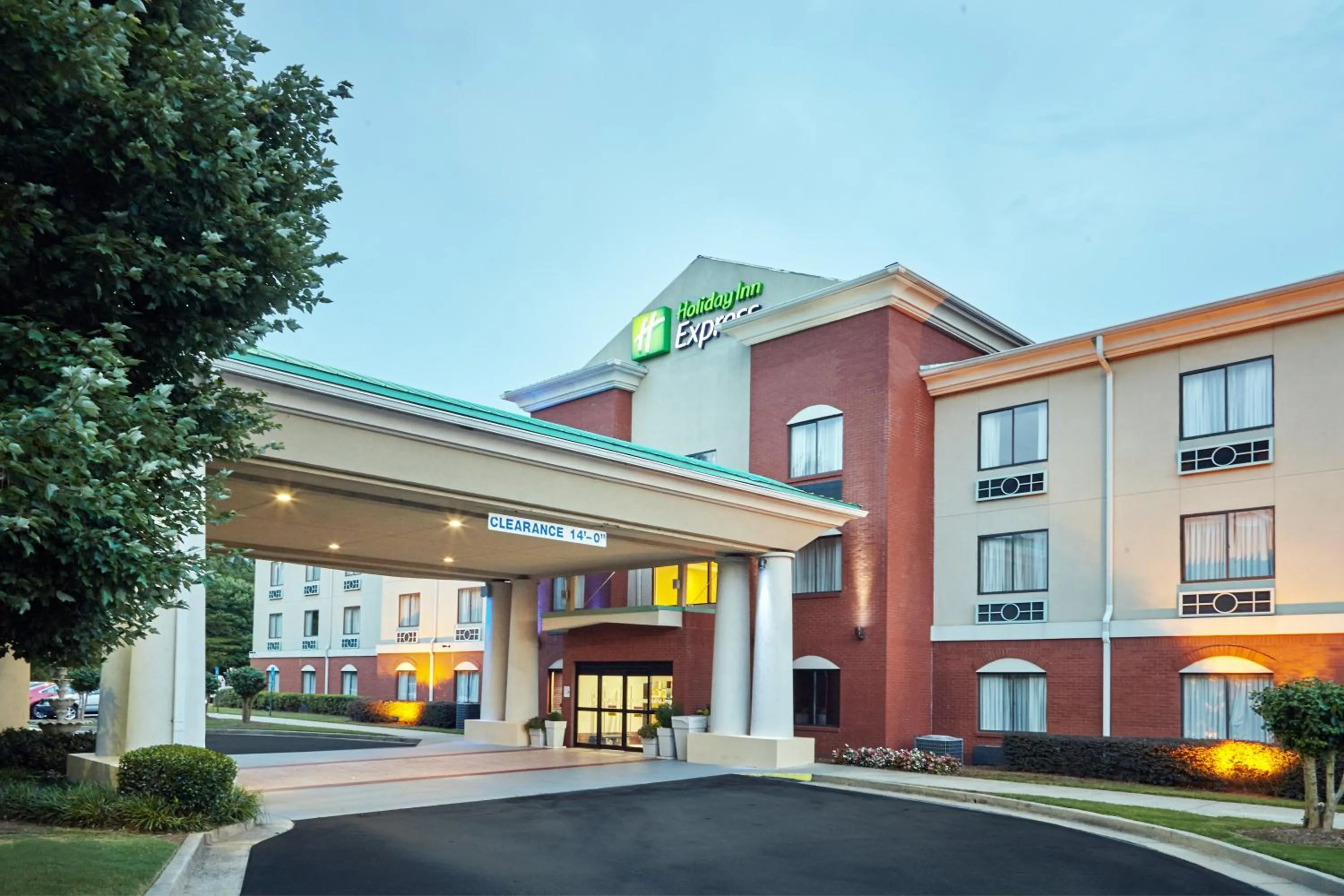 Property Building in Holiday Inn Express Hotel & Suites Buford-Mall Of Georgia