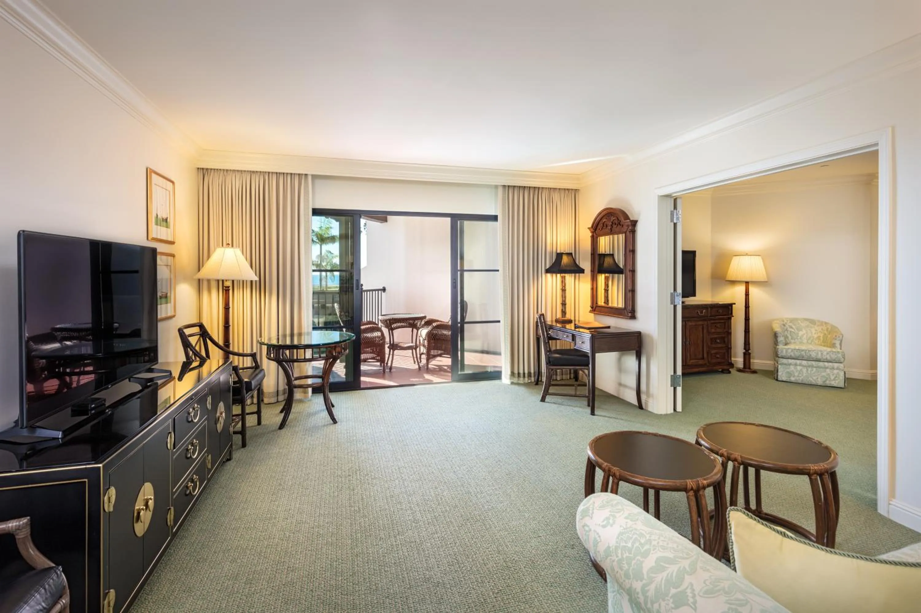 Patio in Santa Barbara Inn