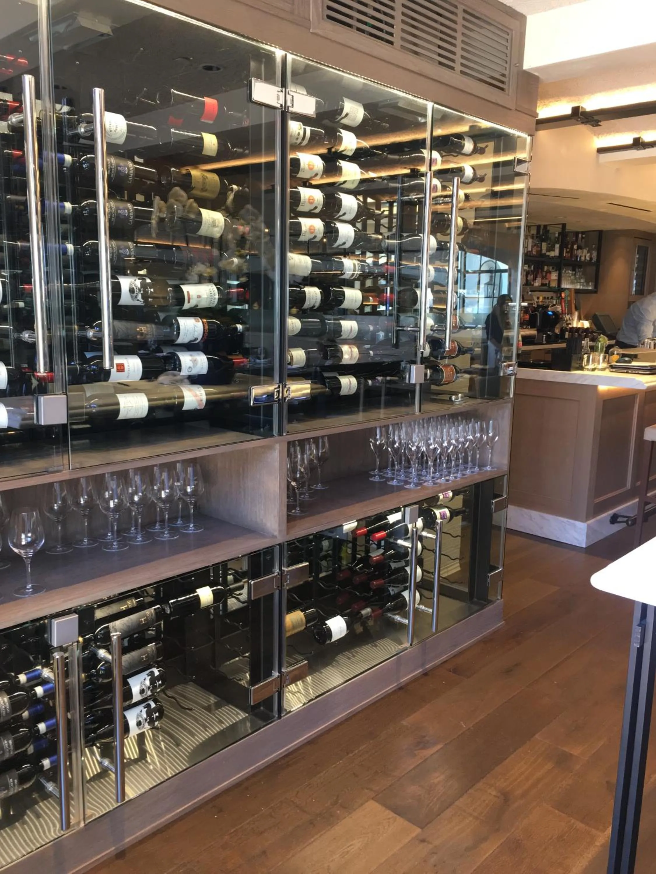 Restaurant/places to eat in Santa Barbara Inn