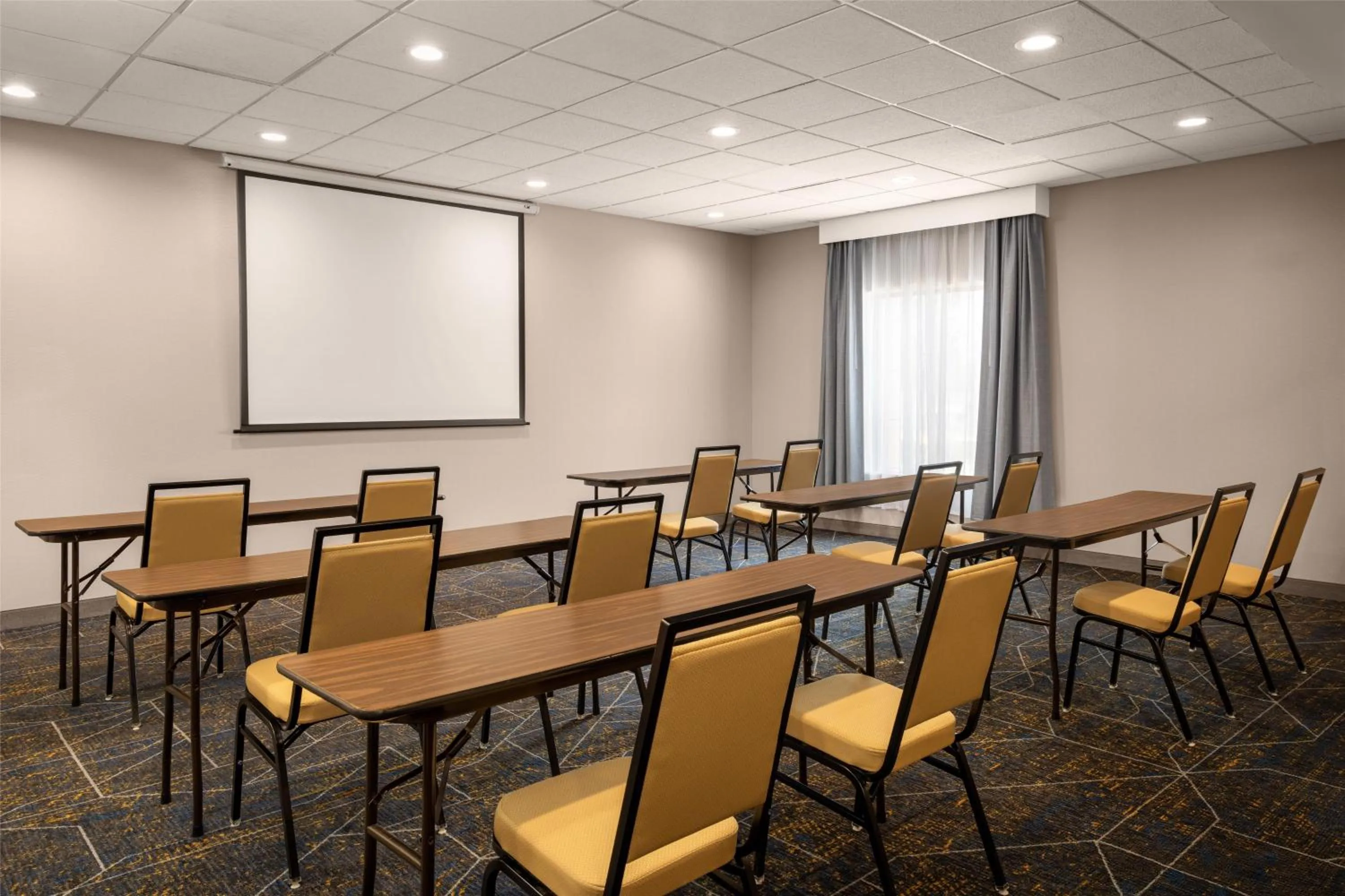 Meeting/conference room in Hampton Inn & Suites Moline-Quad City Int'l Aprt