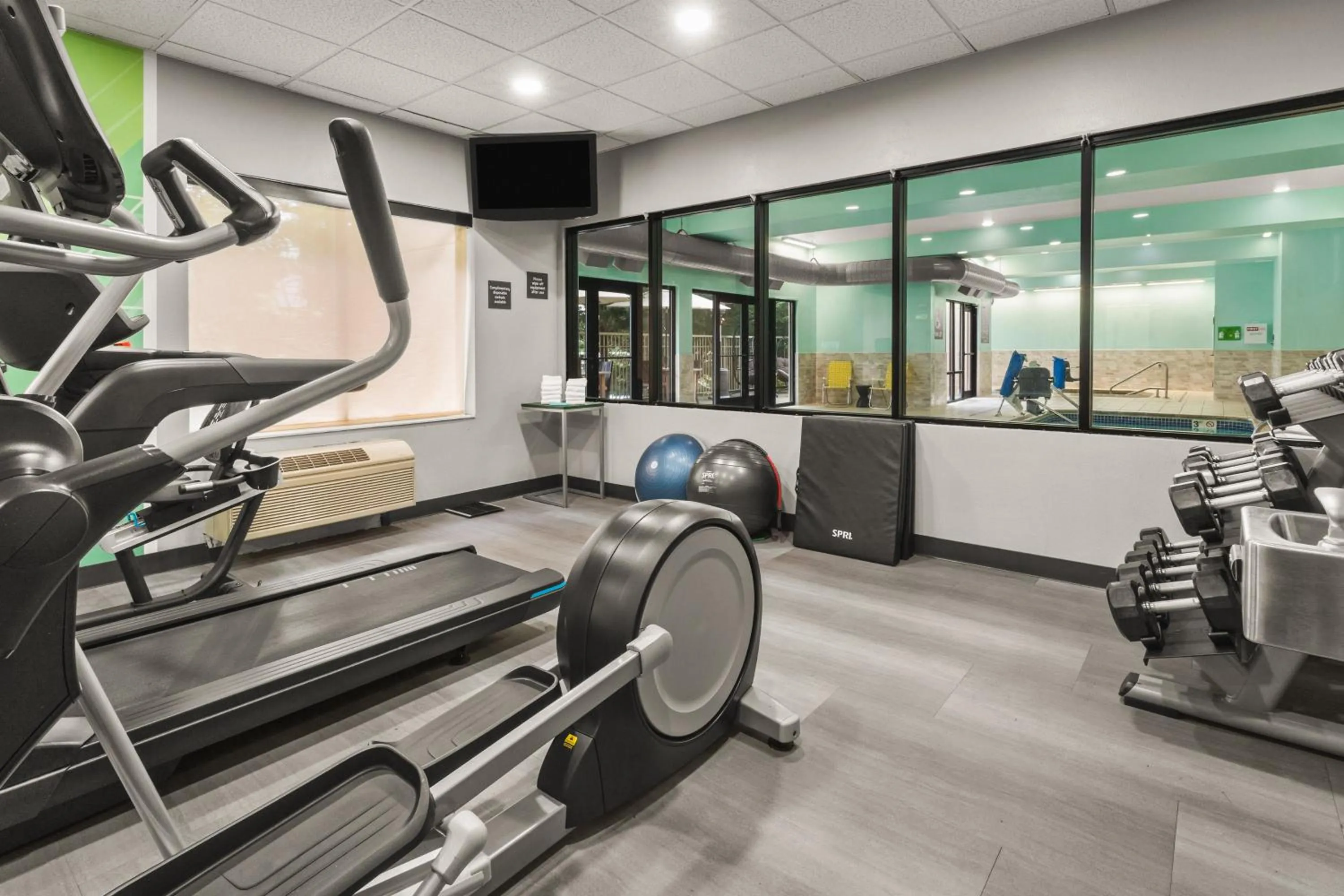Fitness centre/facilities in Holiday Inn & Suites Bothell an IHG Hotel