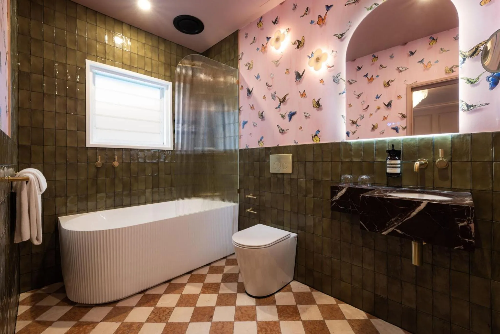 Bathroom in Medusa Hotel Sydney