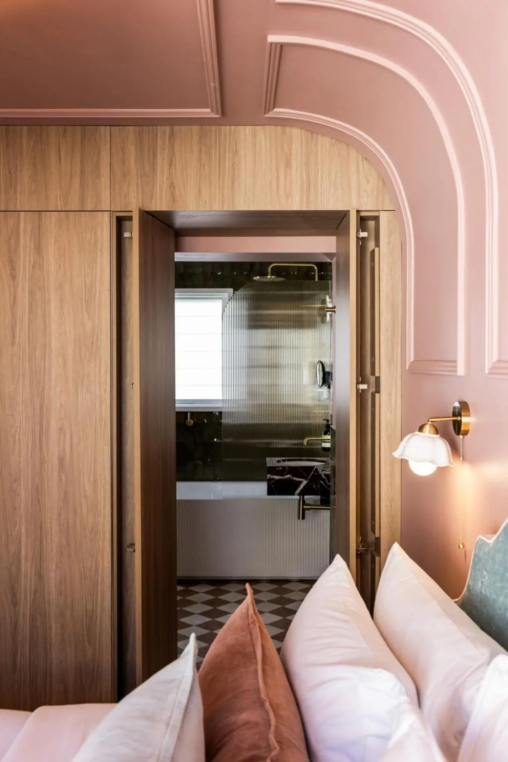 Bed in Medusa Hotel Sydney