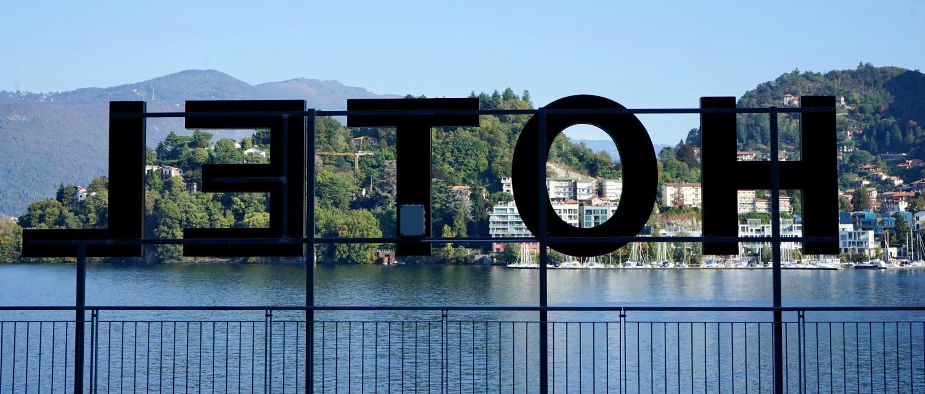 Property building in Il Porticciolo