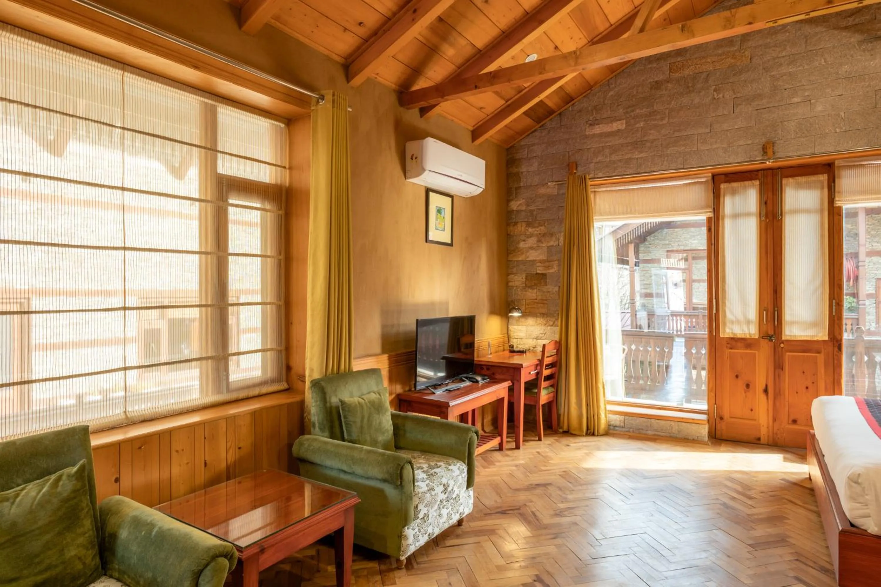 TV and multimedia in Shivadya - A Luxury Boutique Experience