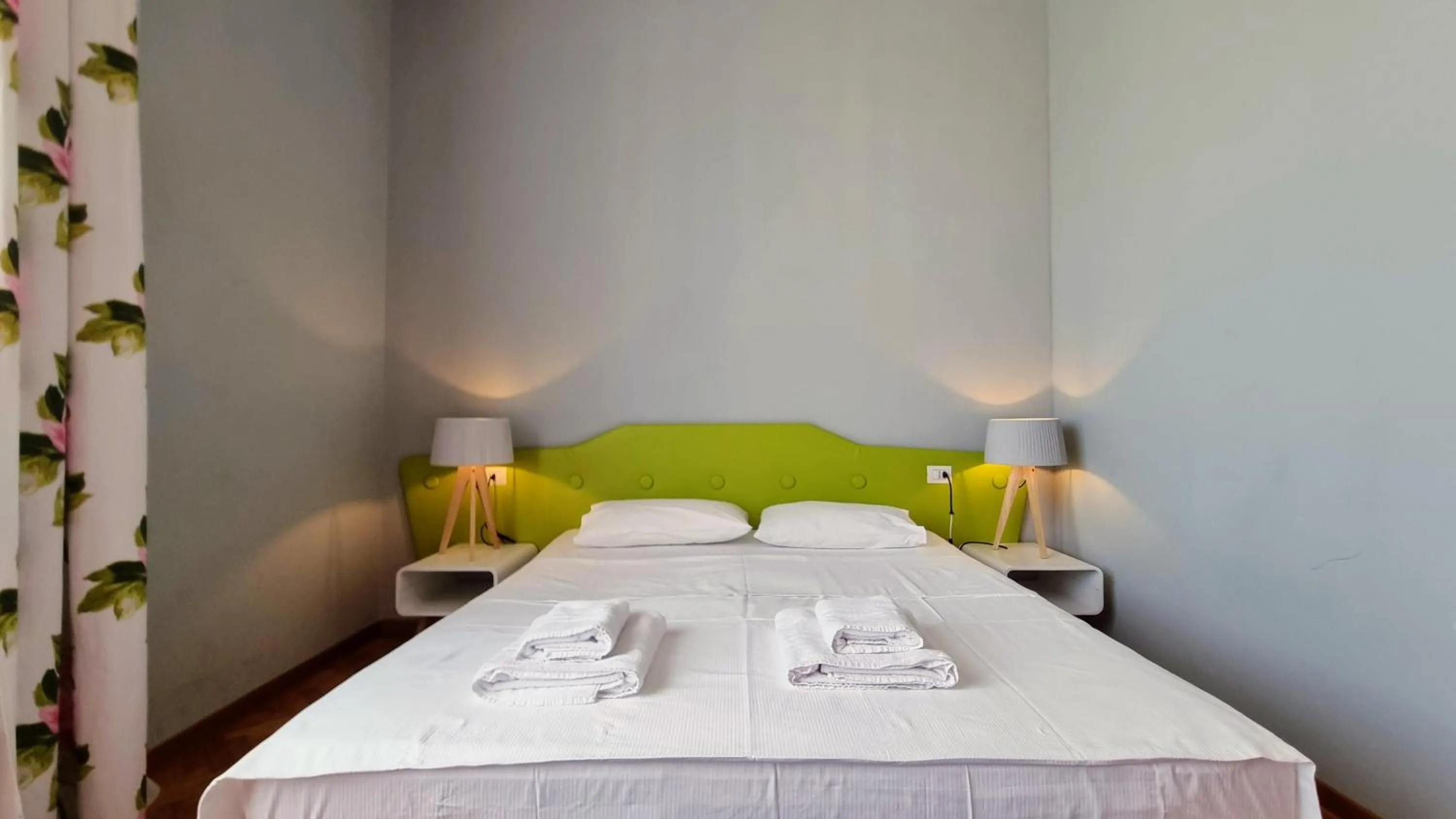 Photo of the whole room, Bed in Locanda Al Volo Tor Bandena