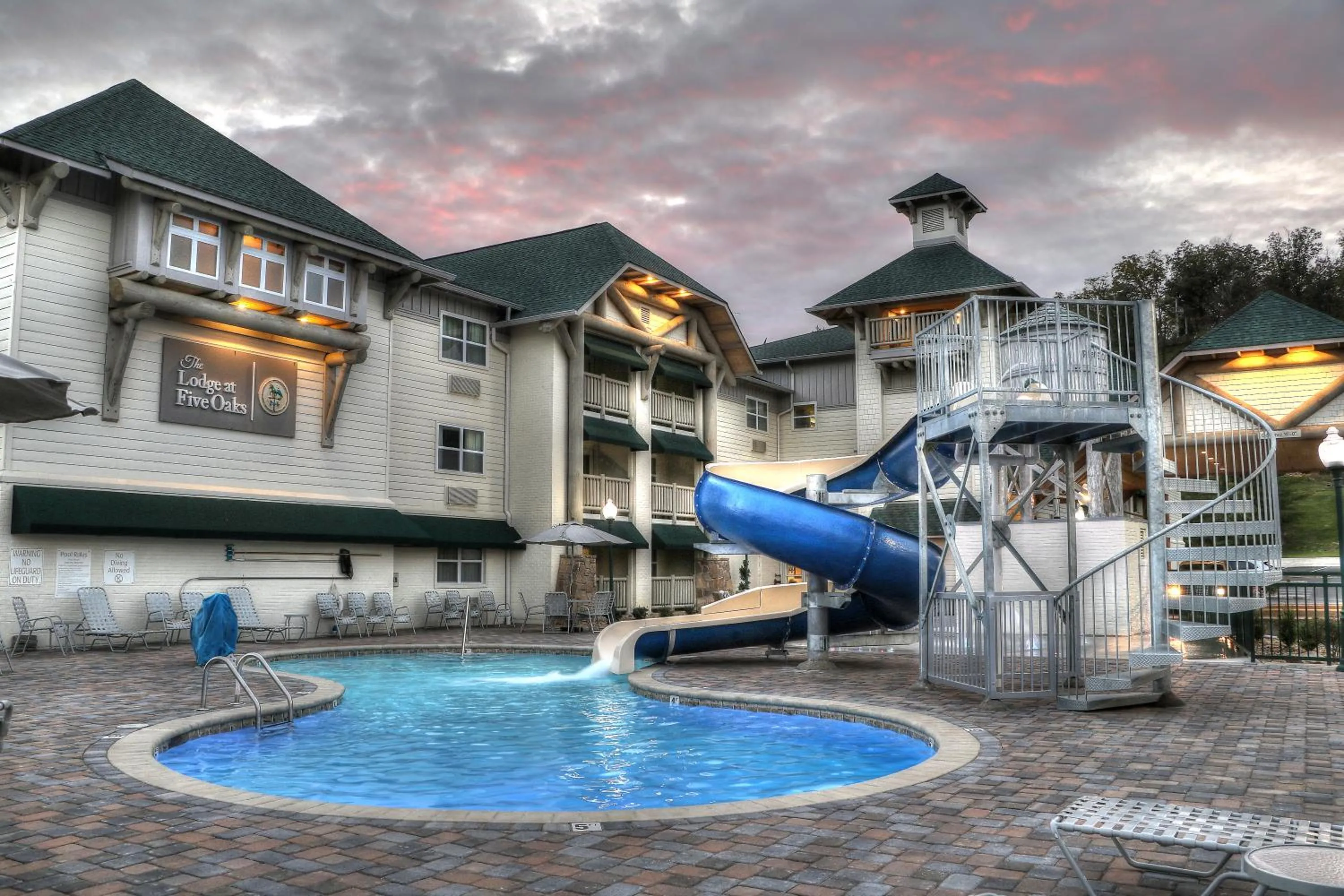 Lodge at Five Oaks Pigeon Forge - Sevierville