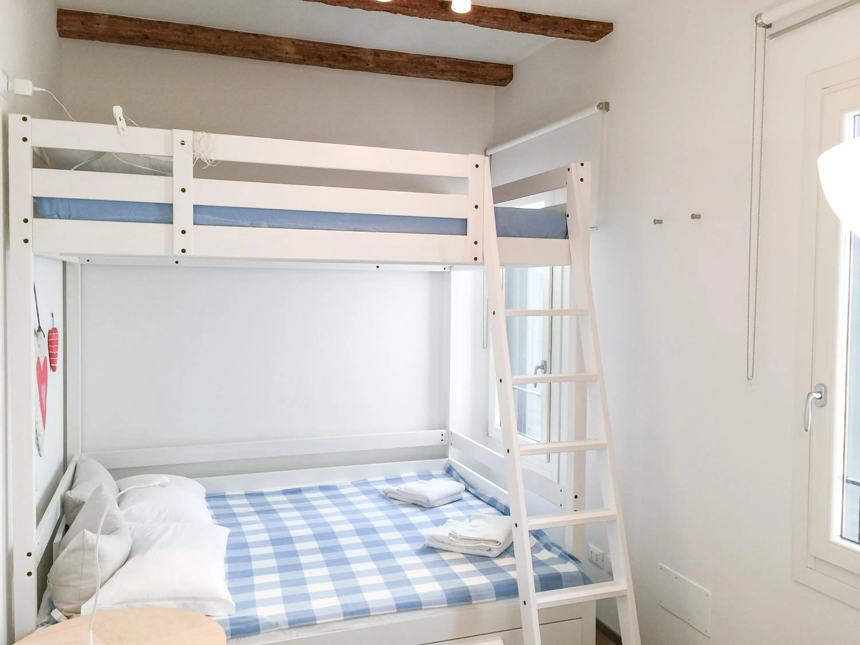 Photo of the whole room, Bed in Cà Farnese