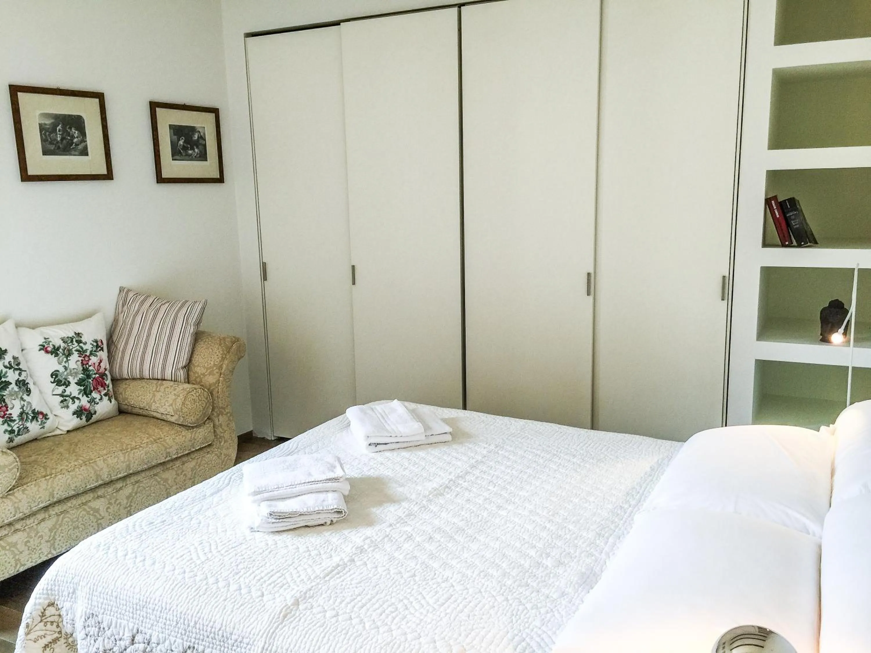 Photo of the whole room, Bed in Cà Farnese