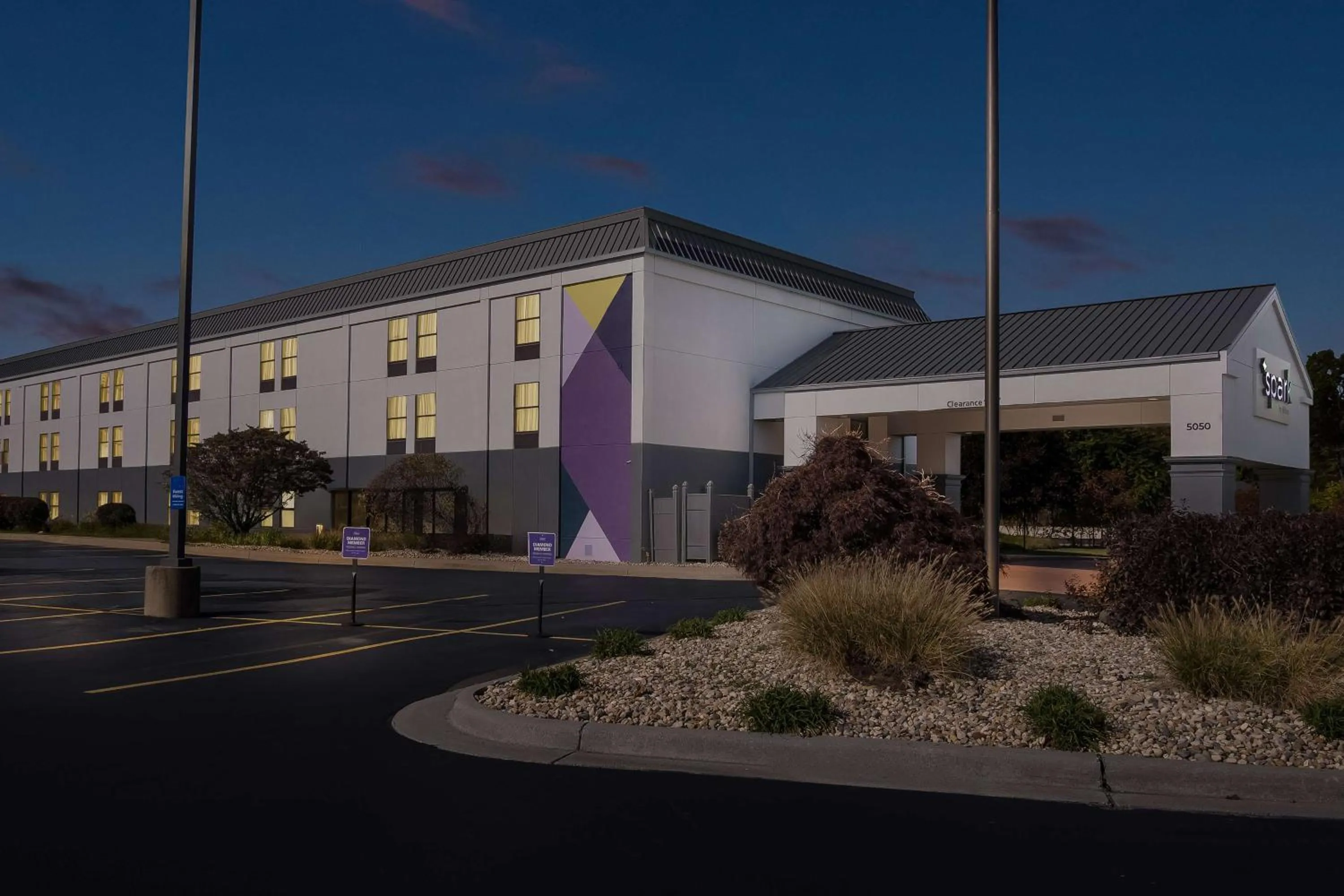 Property building in Spark By Hilton Stevensville