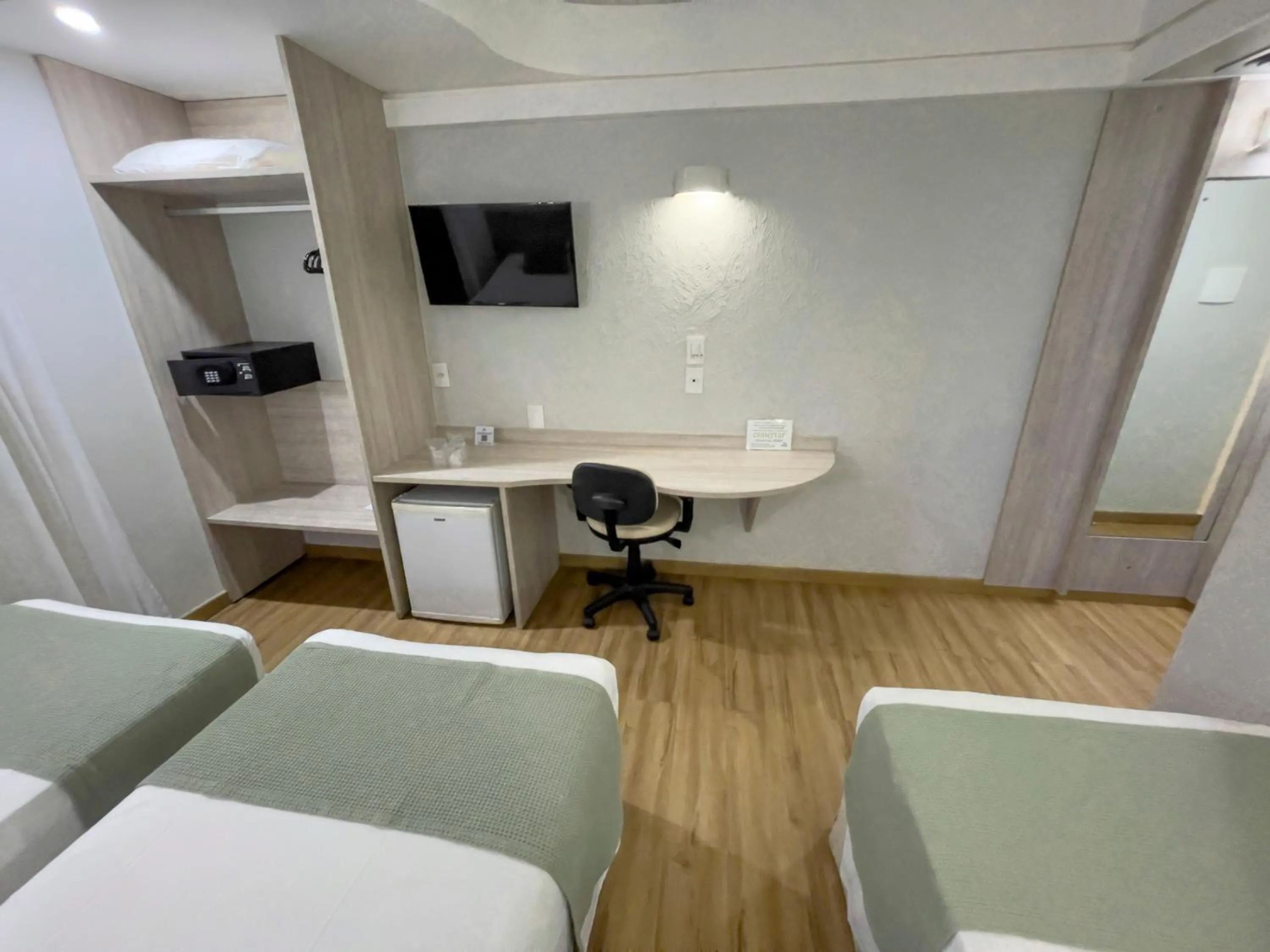 minibar in Marante Plaza Hotel