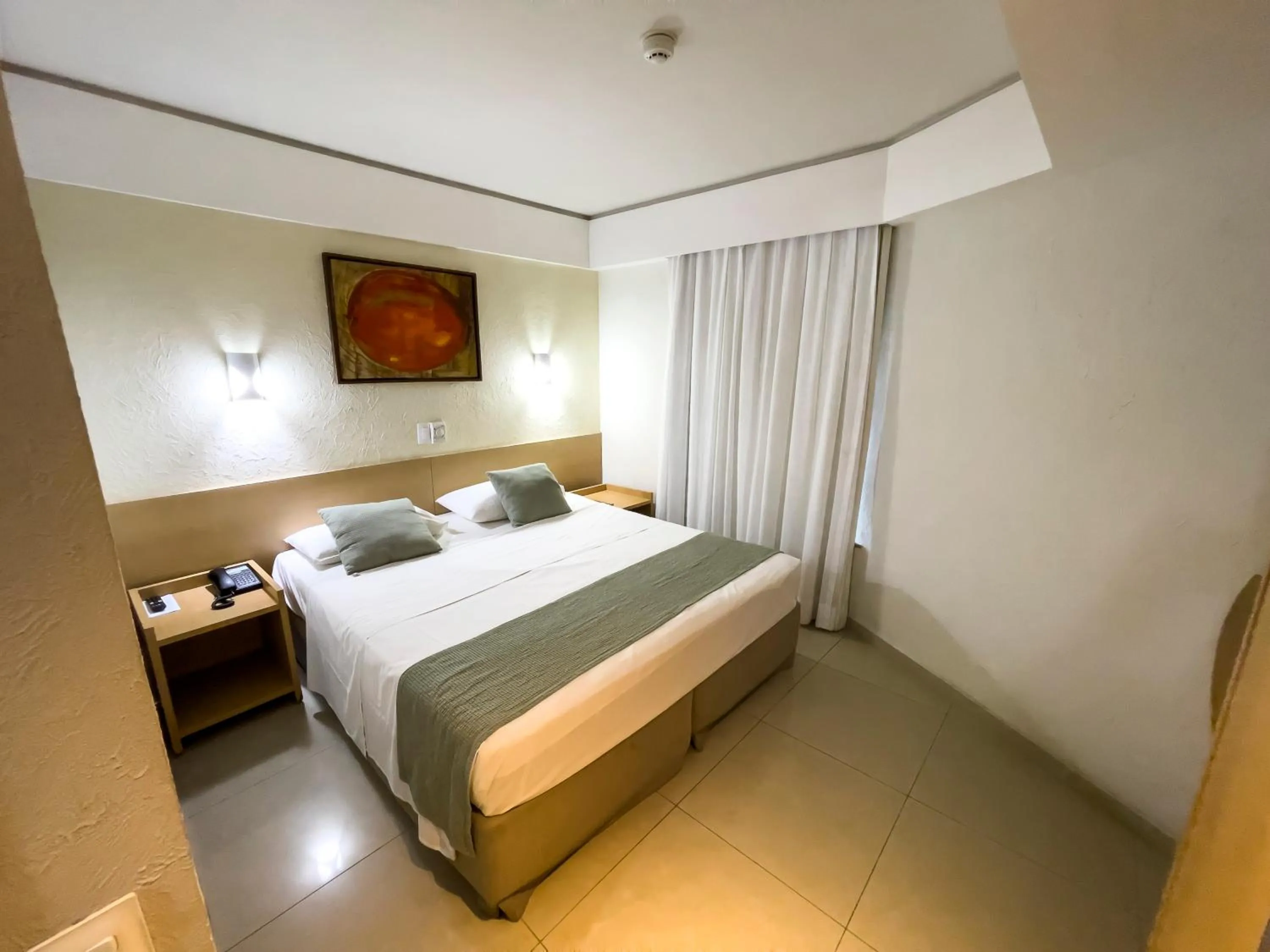 Photo of the whole room, Bed in Marante Plaza Hotel