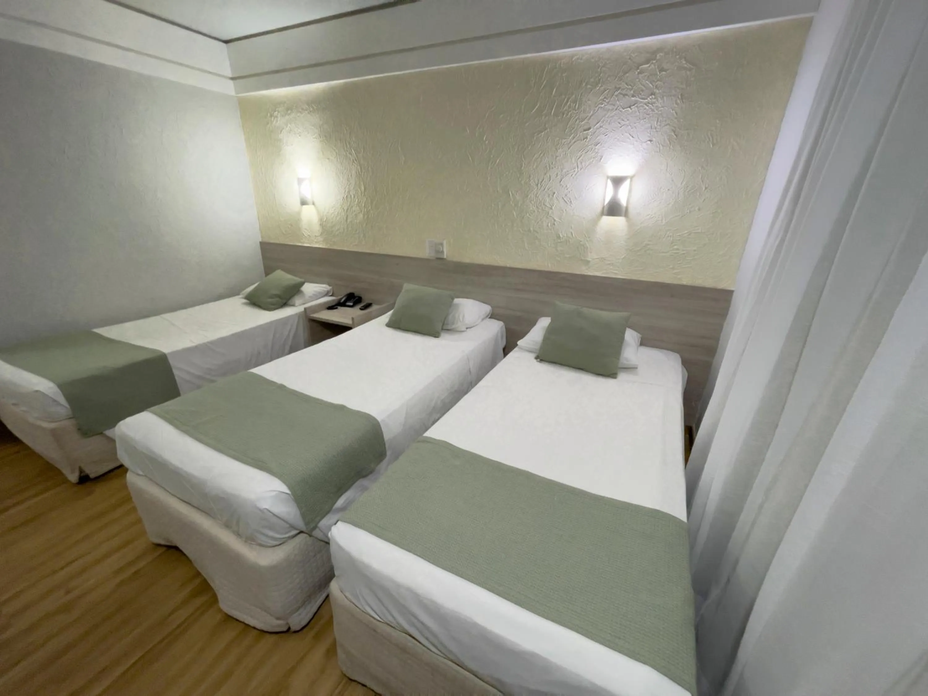 Bed in Marante Plaza Hotel