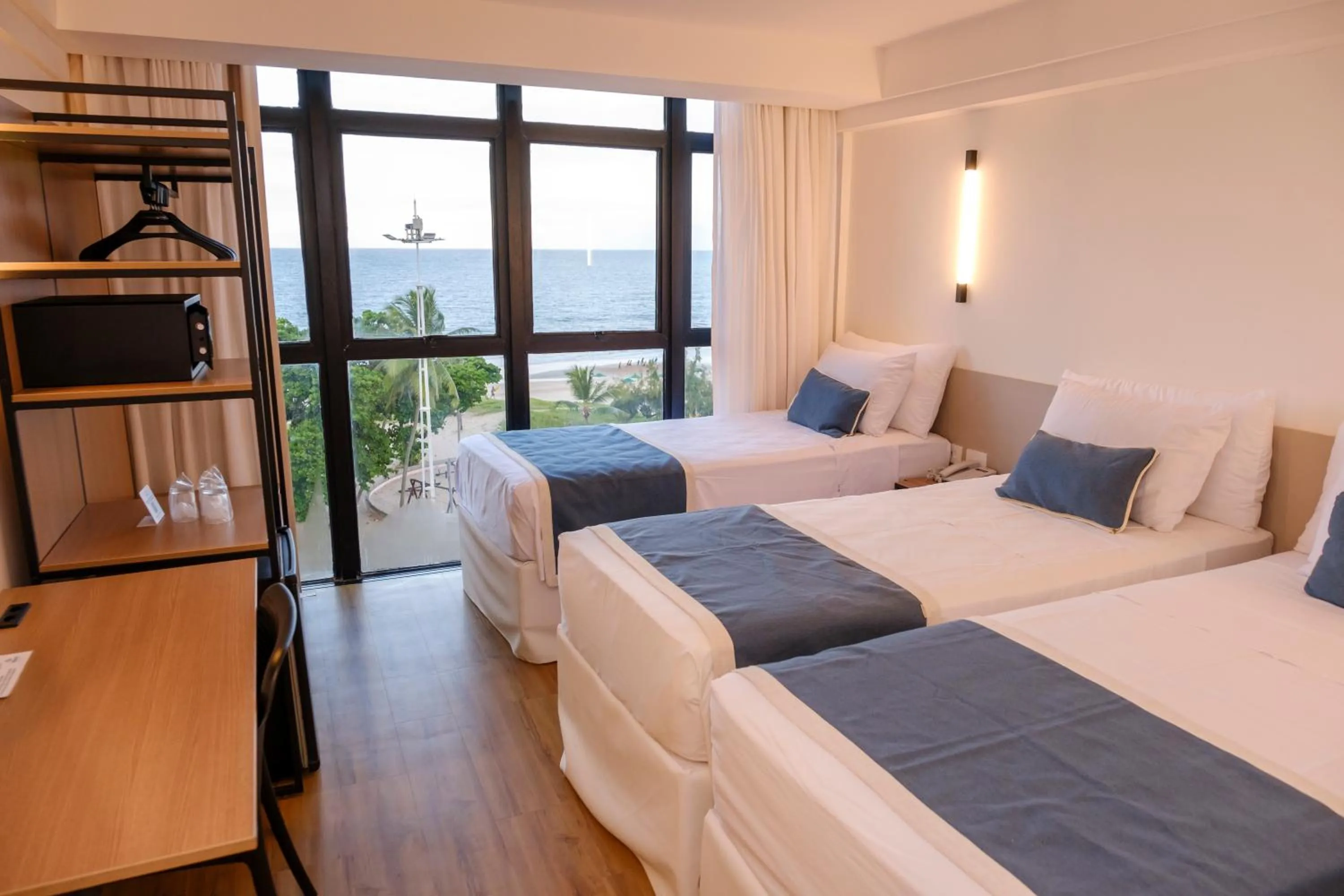 Bedroom, Bed in Marante Plaza Hotel