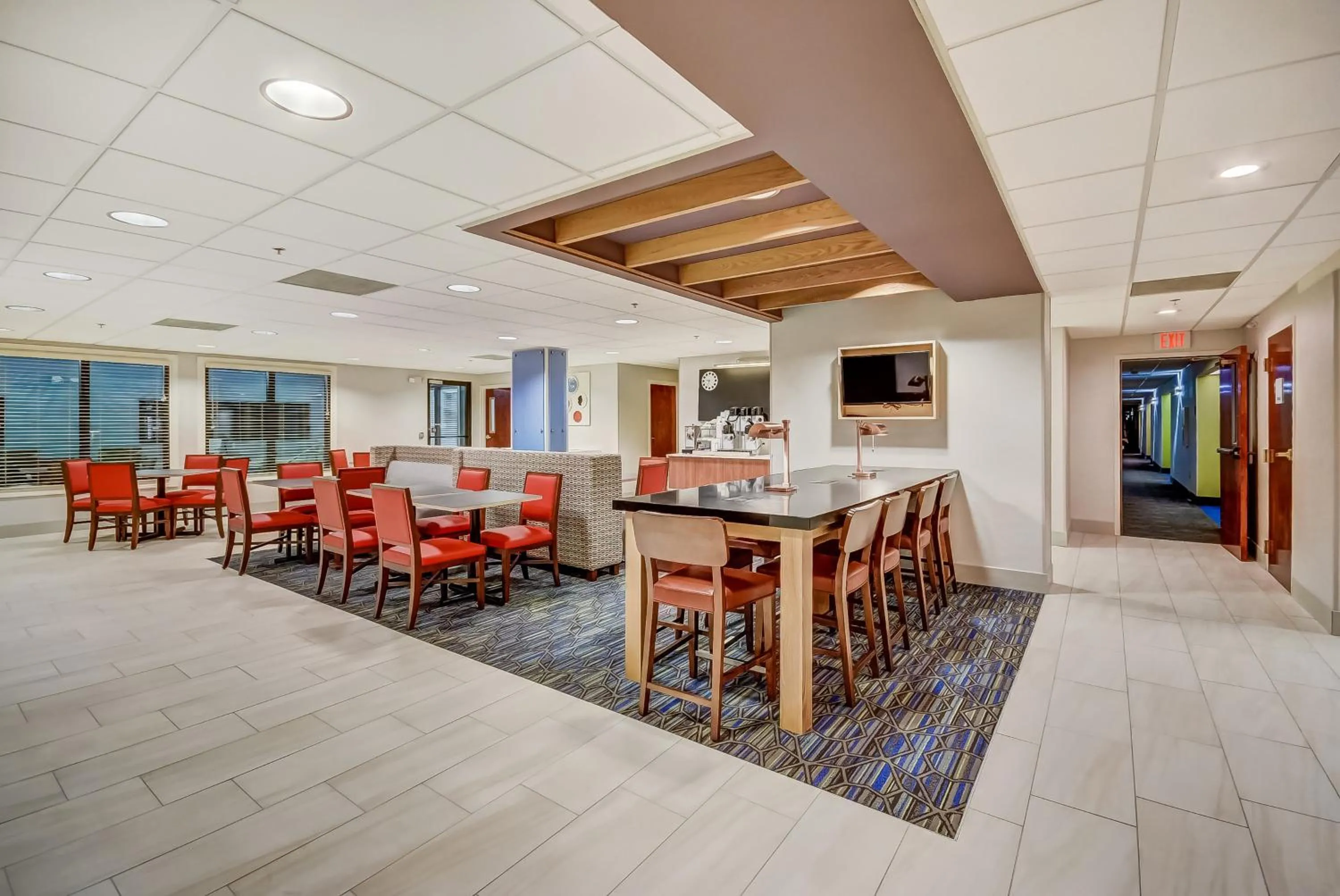 Breakfast in Holiday Inn Express & Suites Greenville Airport i85 by IHG