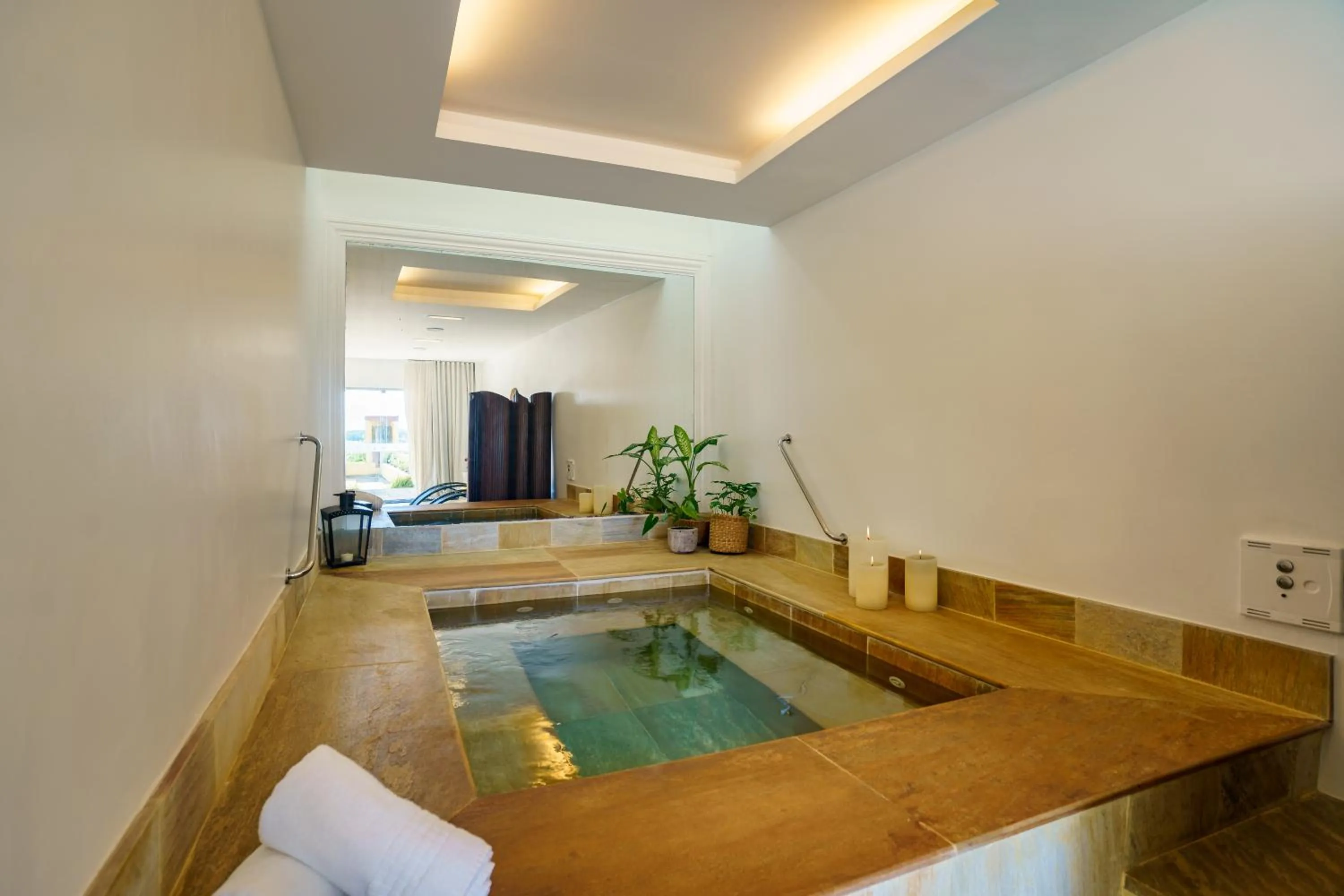 Hot Tub in Uni Boutique Hotel & Spa