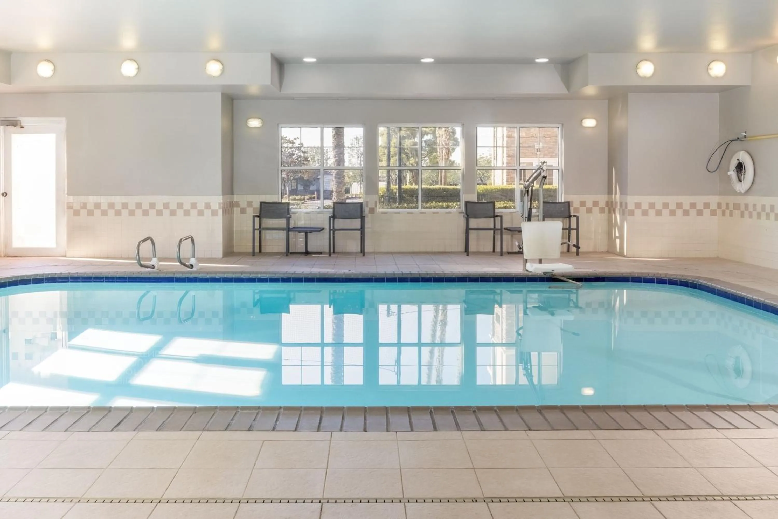 Swimming pool in Residence Inn by Marriott Corona Riverside