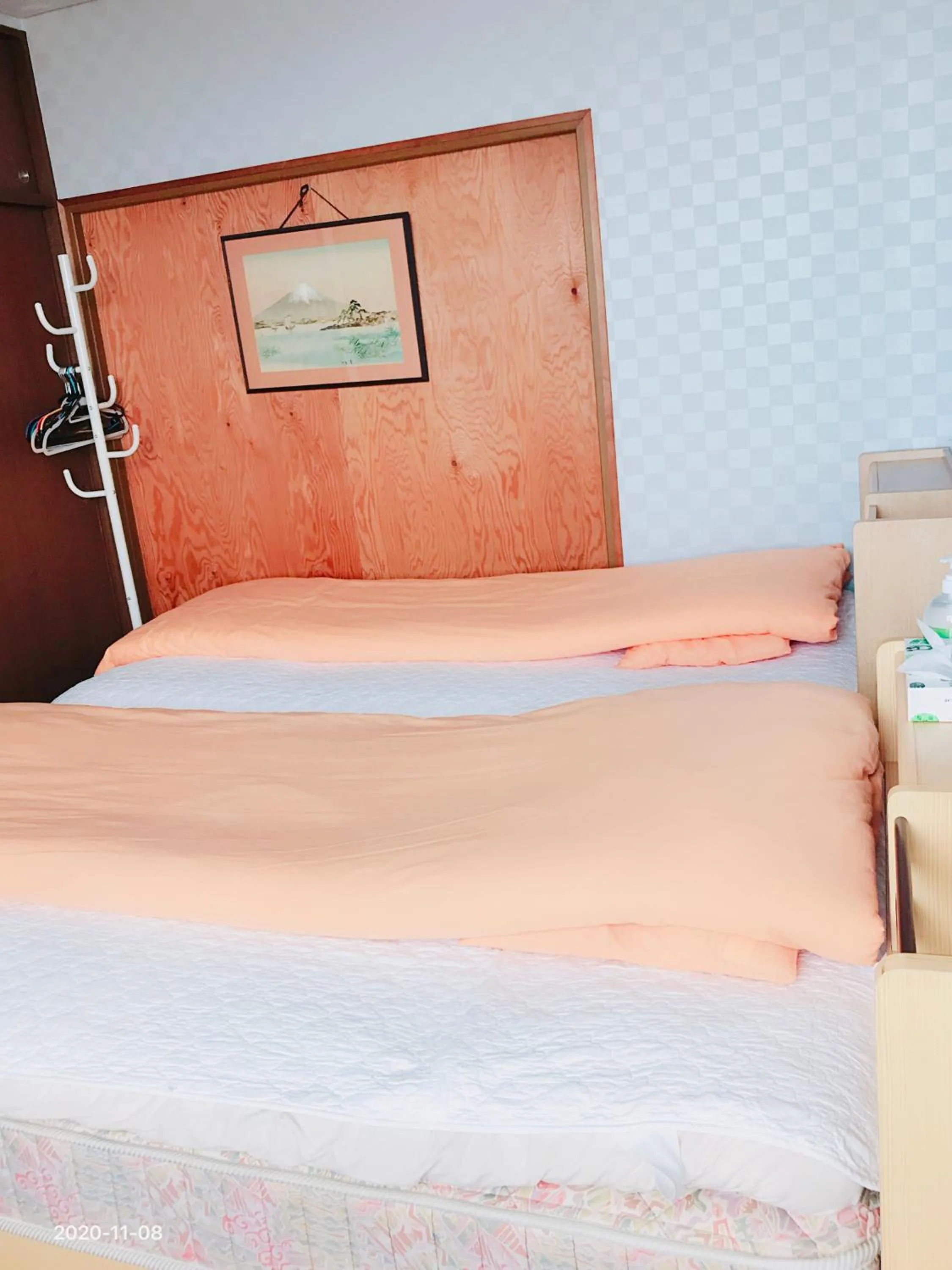 Bed in Minshuku Kaikeibo