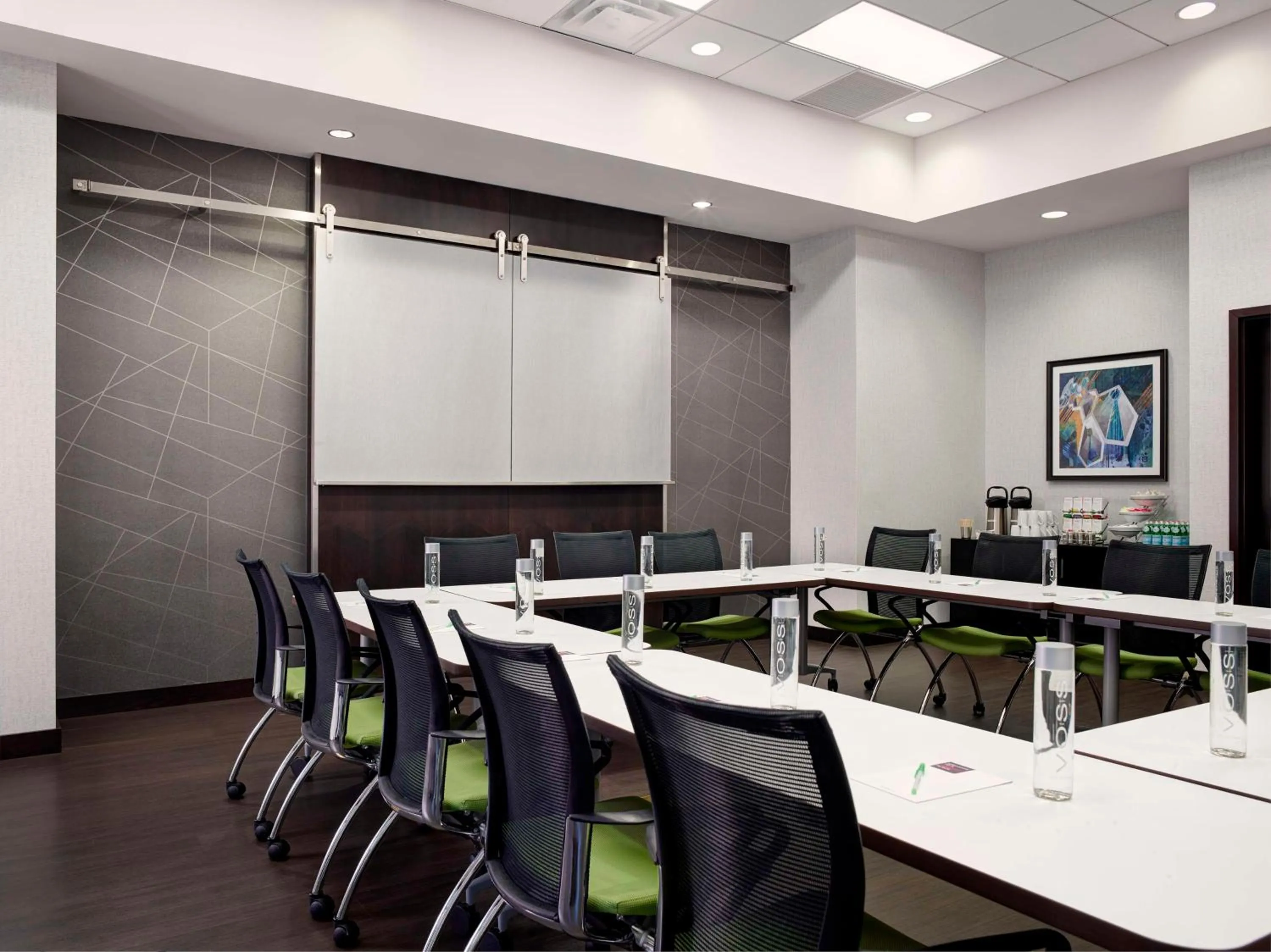 Meeting/conference room in Hyatt Place Arlington Courthouse