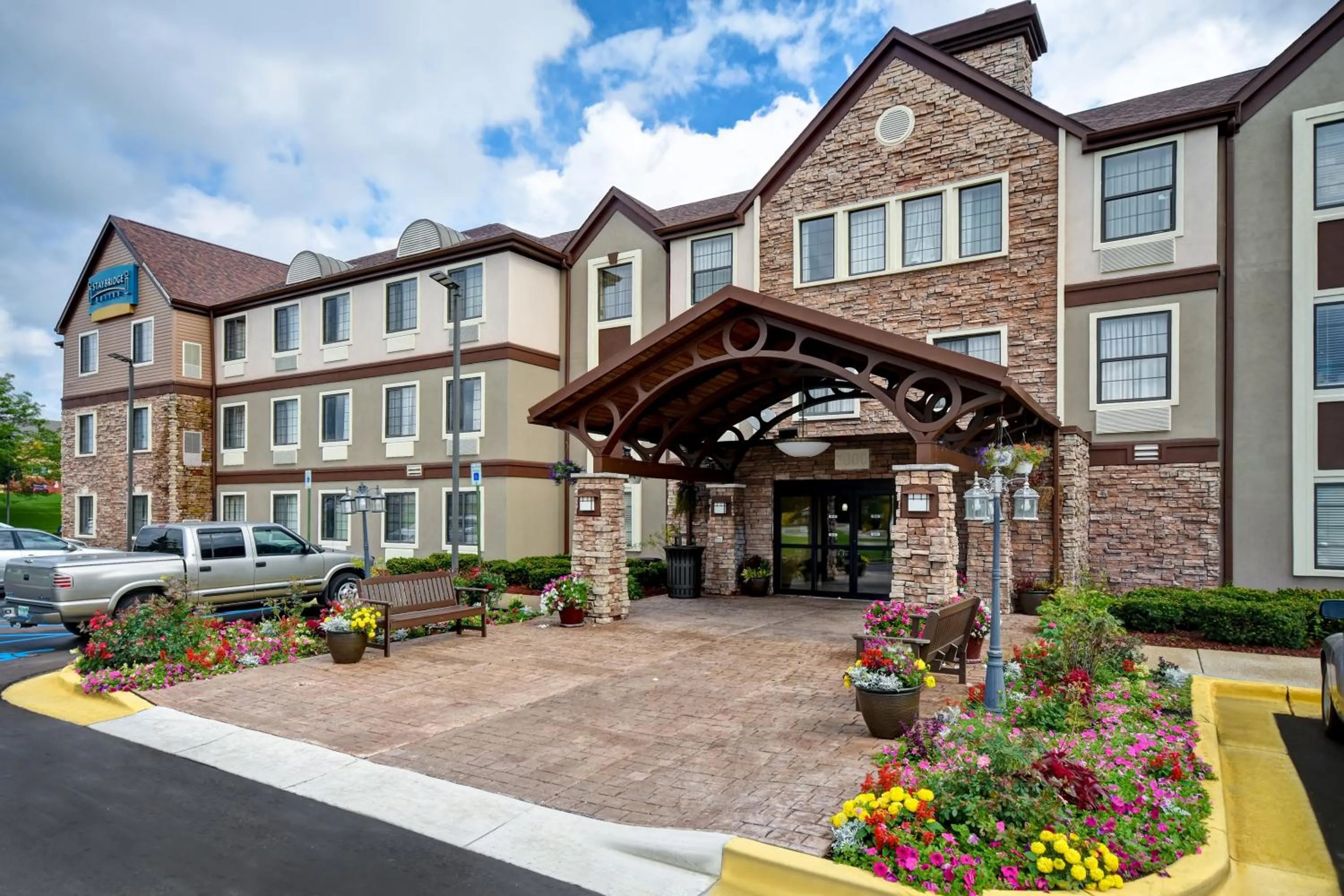 Property building in Staybridge Suites Grand Rapids-Kentwood by IHG