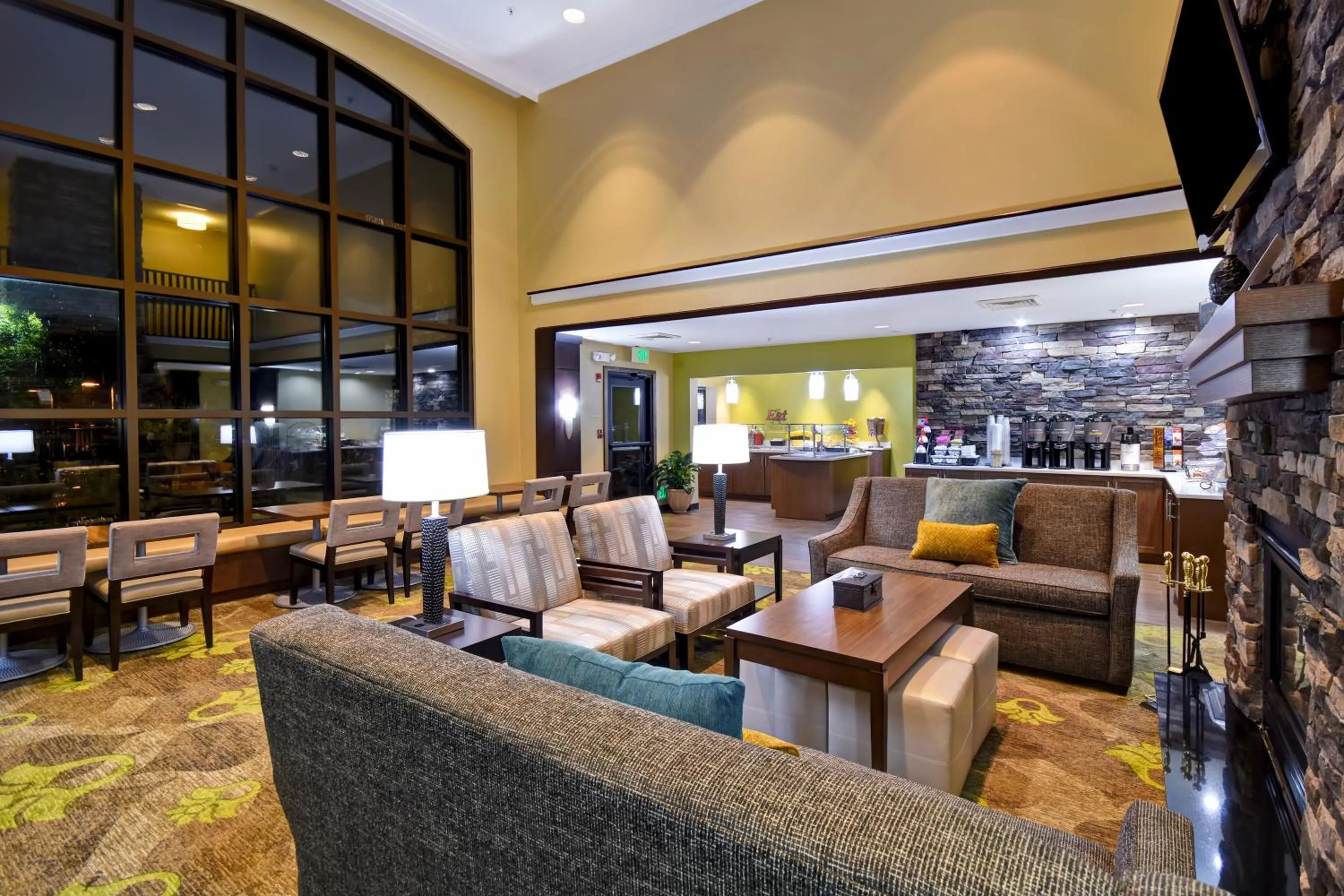 Restaurant/places to eat in Staybridge Suites Grand Rapids-Kentwood by IHG