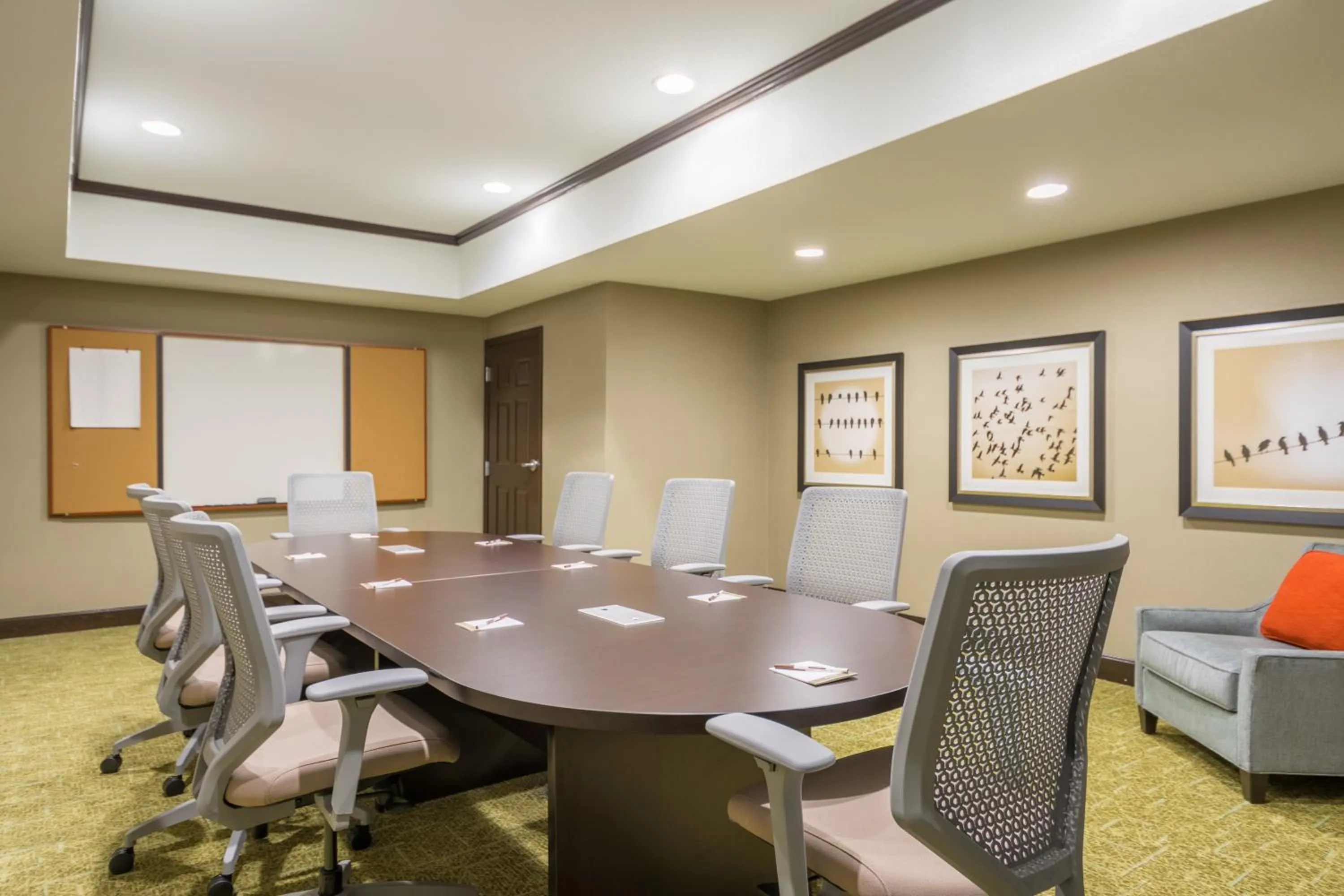 Meeting/conference room in Staybridge Suites - Kansas City-Independence by IHG
