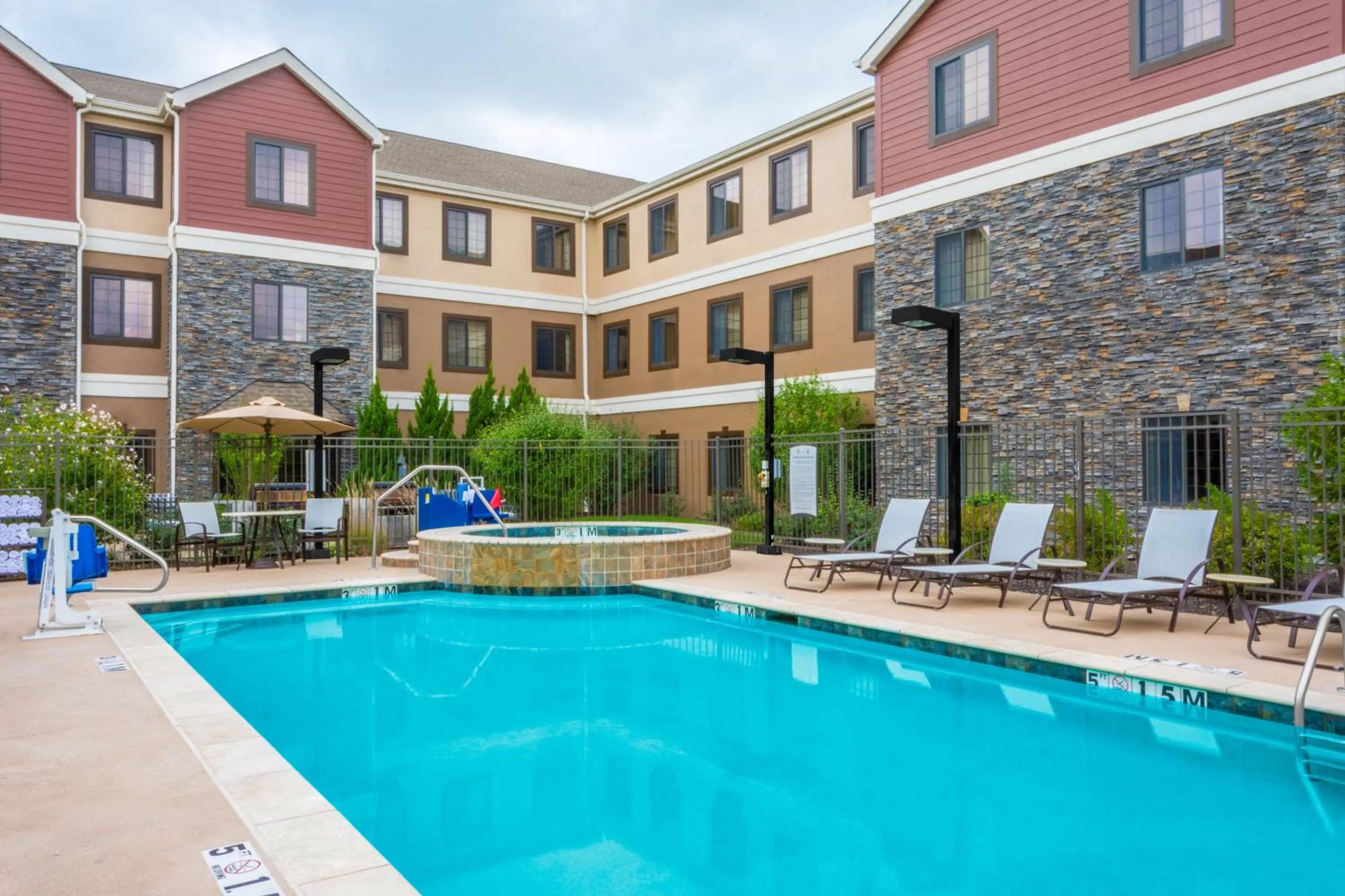Swimming pool in Staybridge Suites - Kansas City-Independence by IHG