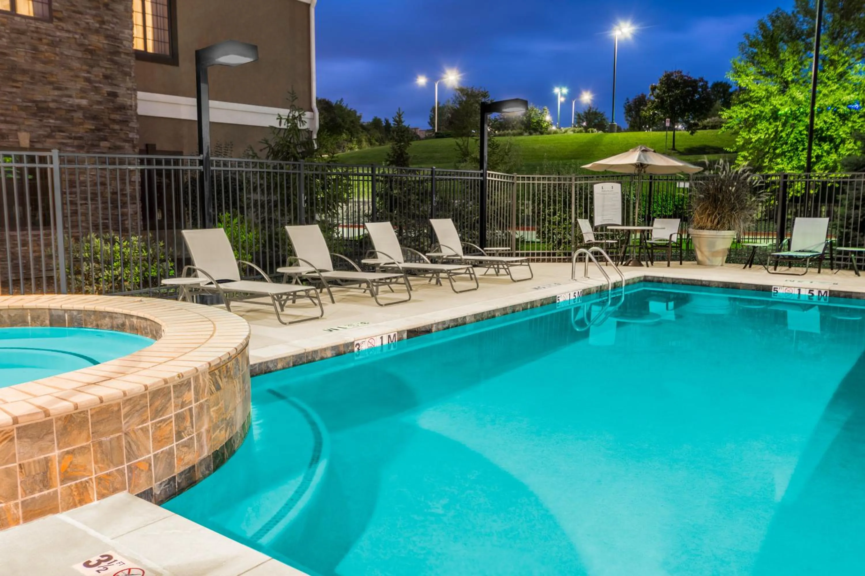 Swimming pool in Staybridge Suites - Kansas City-Independence by IHG