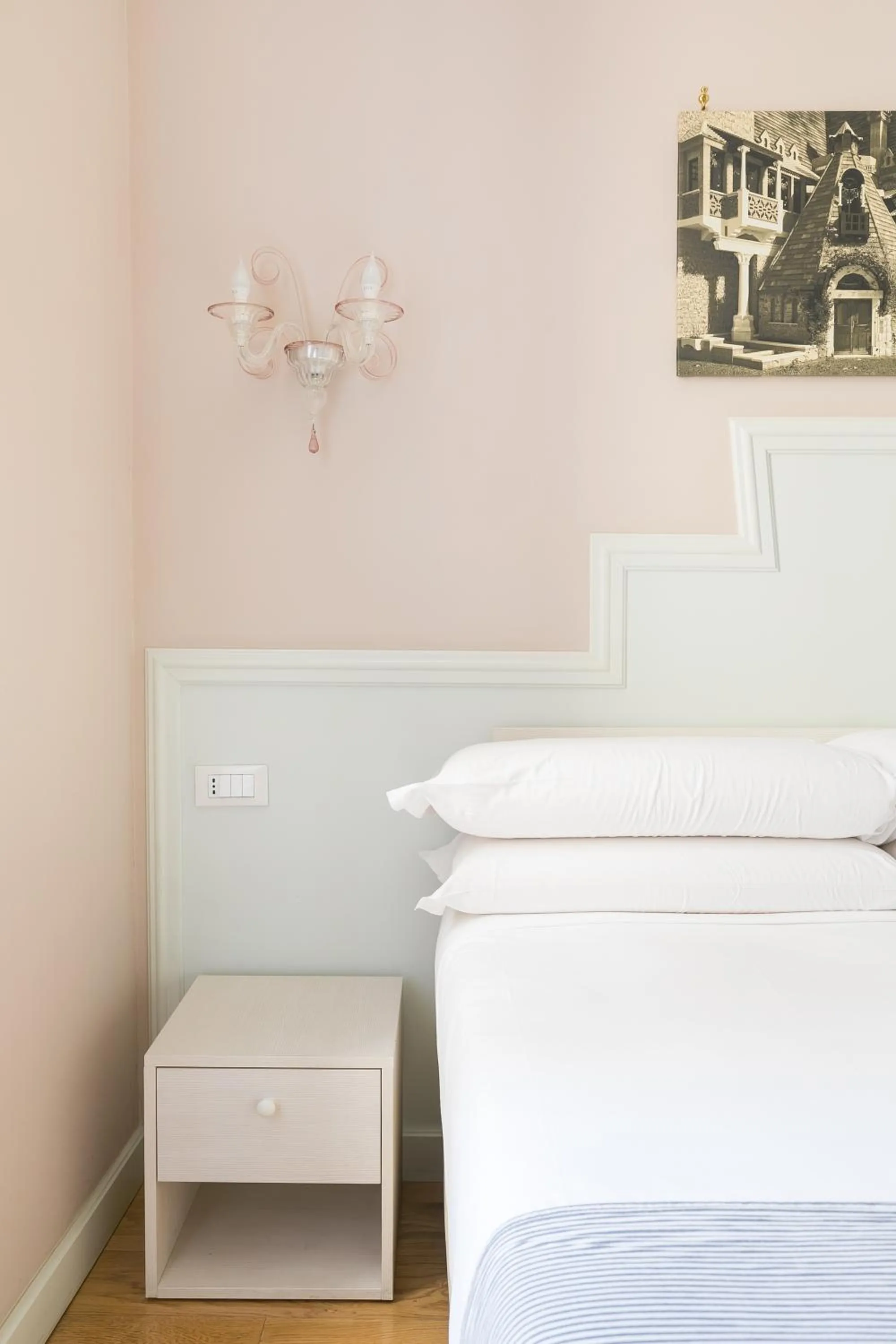 Bed in Queen Meg Roma