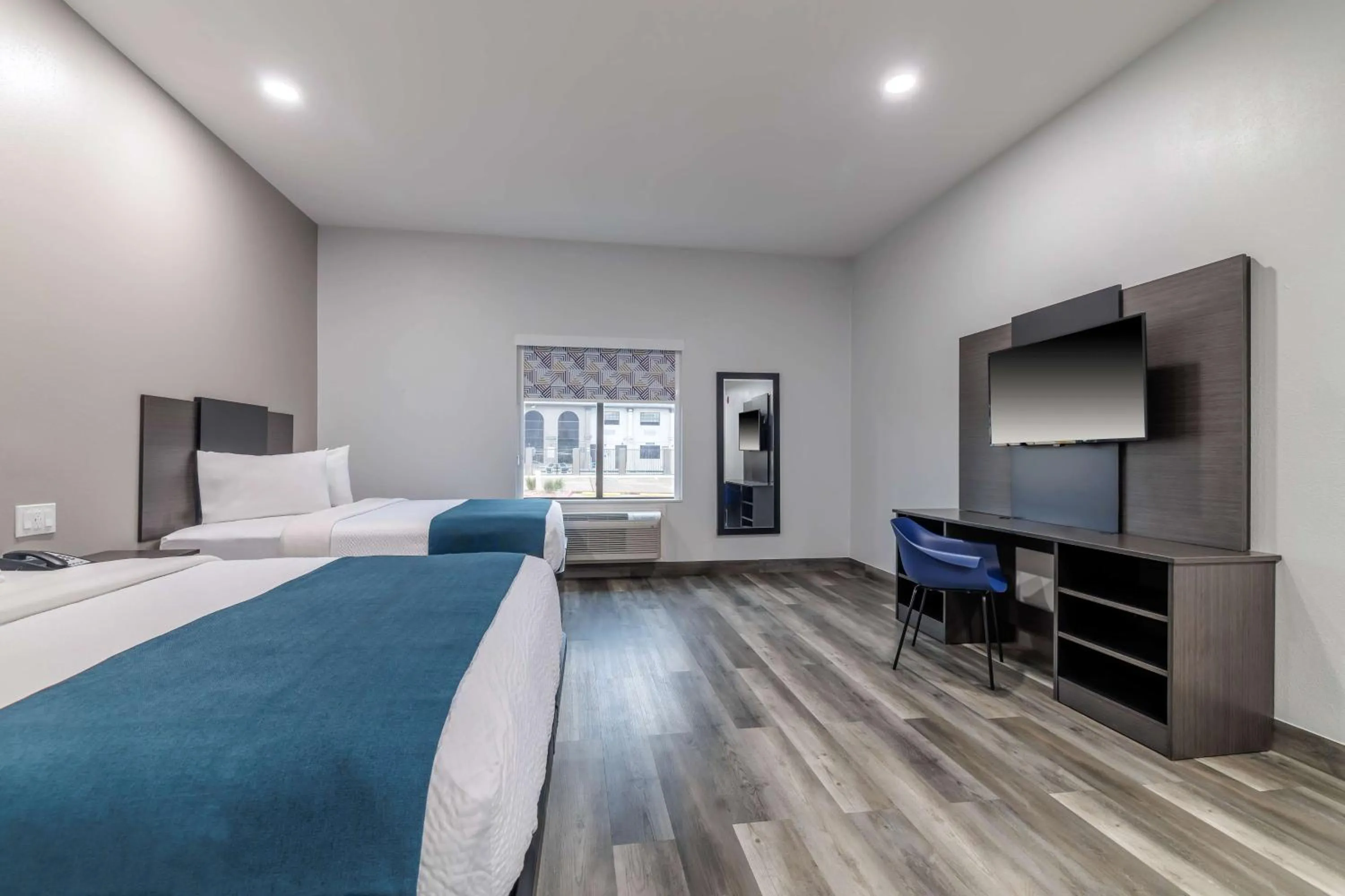 Bedroom, Bed in Motel 6-Brenham, TX