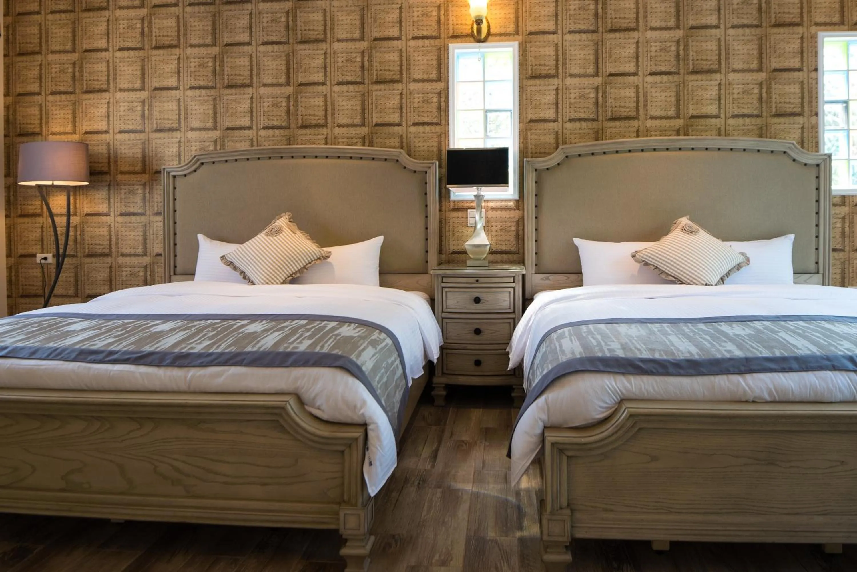 Bed in Saint Paul Villa