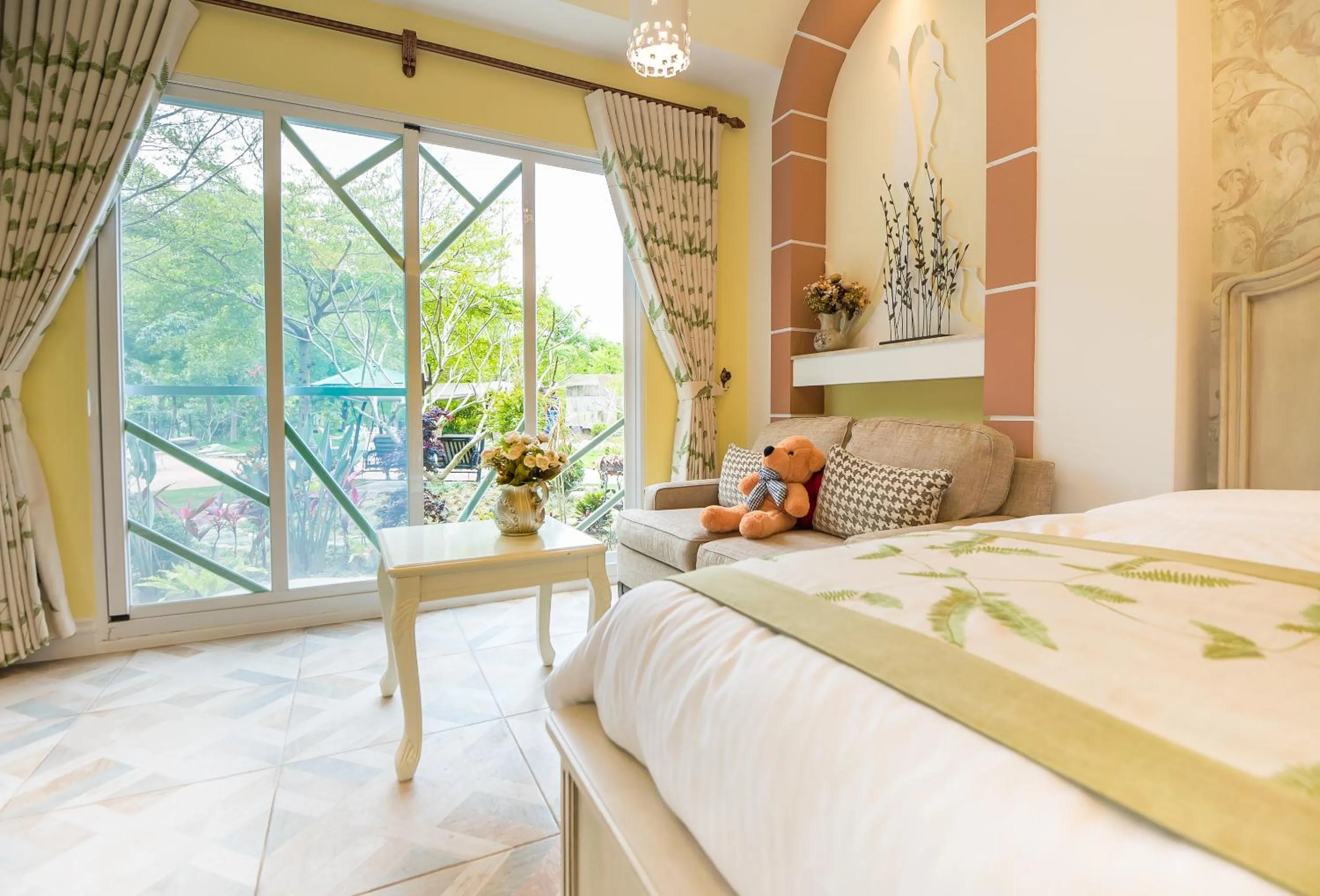 Bed in Saint Paul Villa