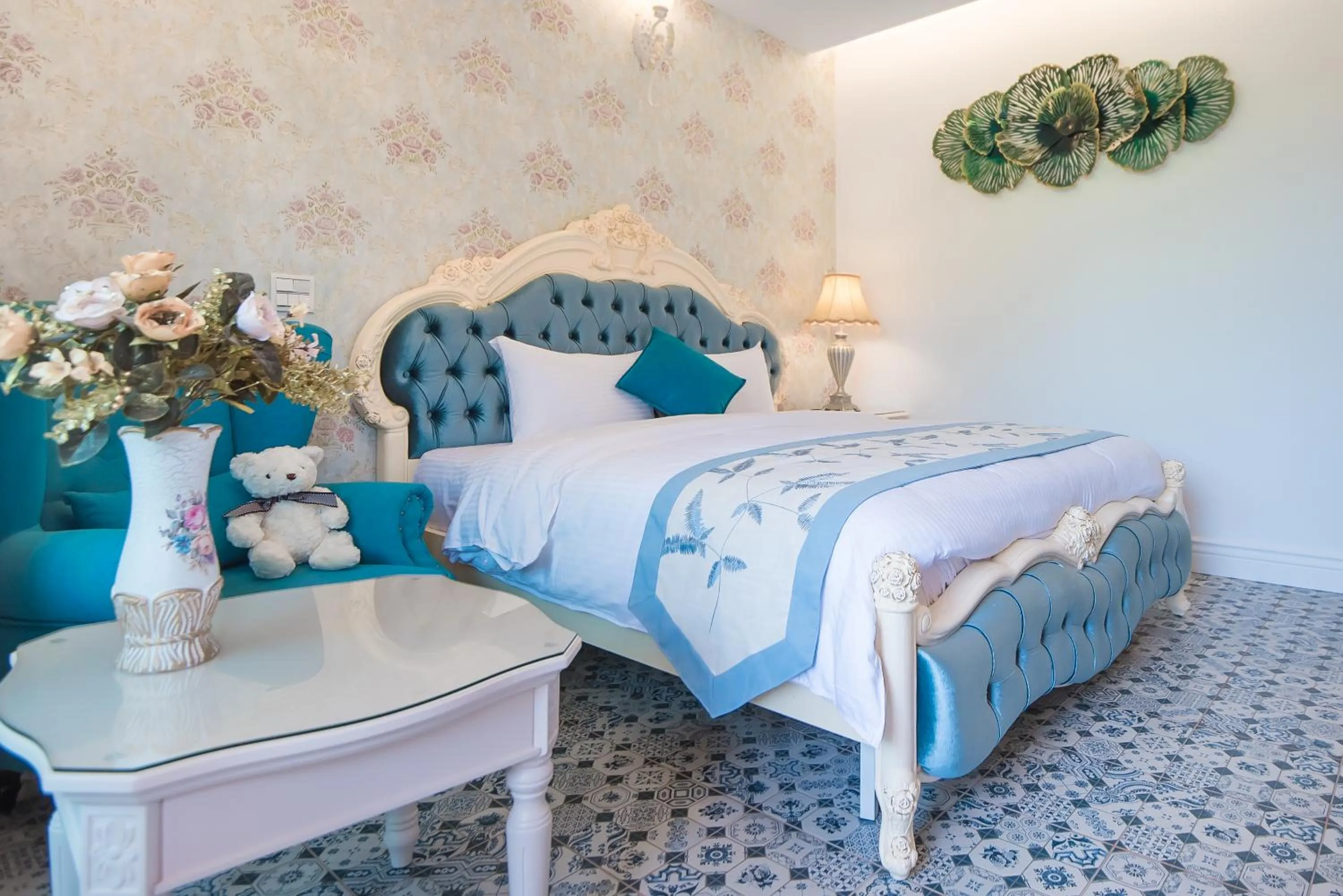 Bed in Saint Paul Villa