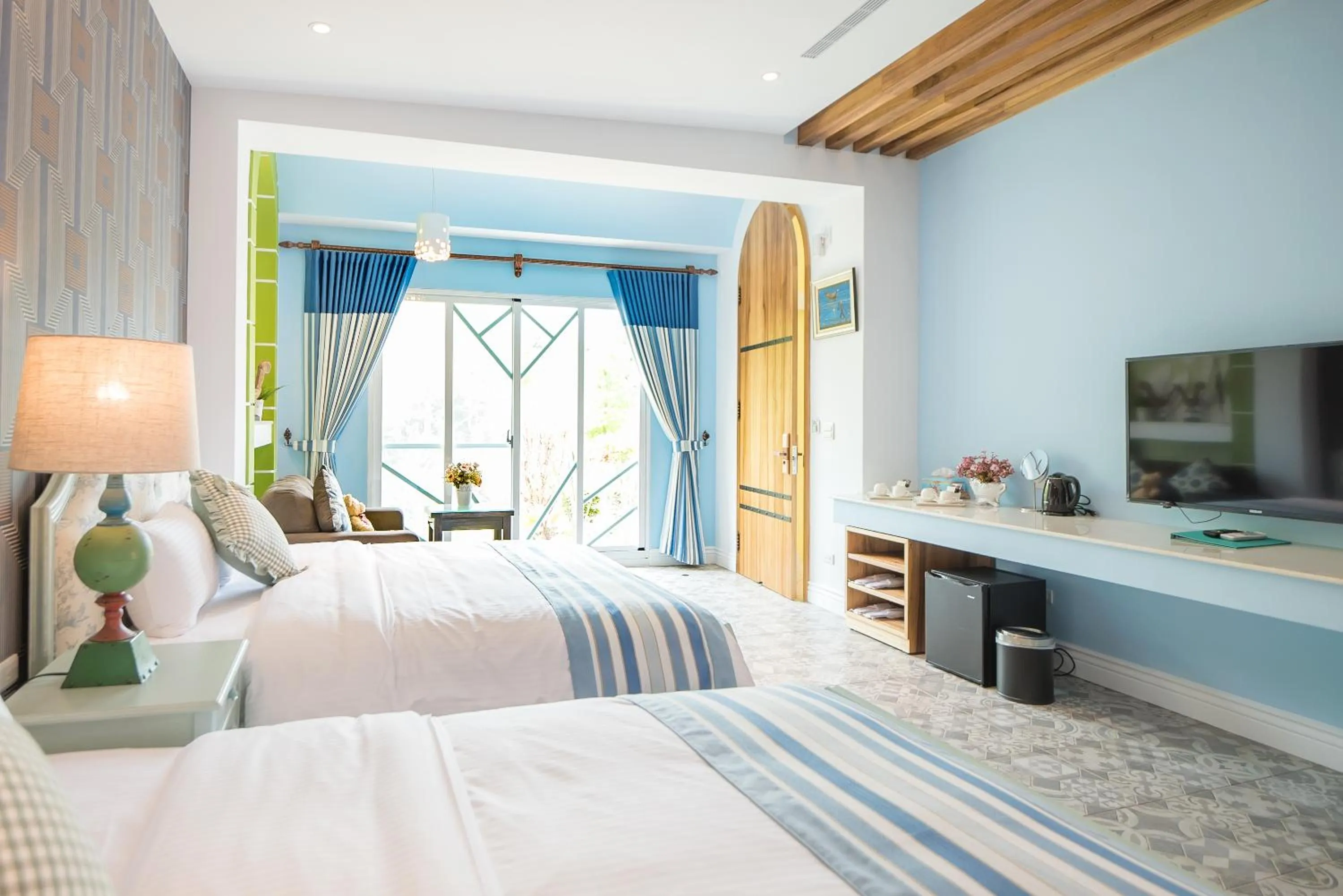 Bed in Saint Paul Villa