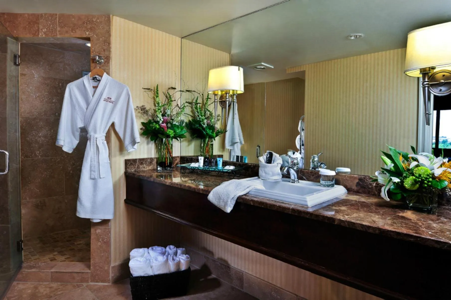 Photo of the whole room in Crowne Plaza Hotel Portland-Downtown Convention Center by IHG