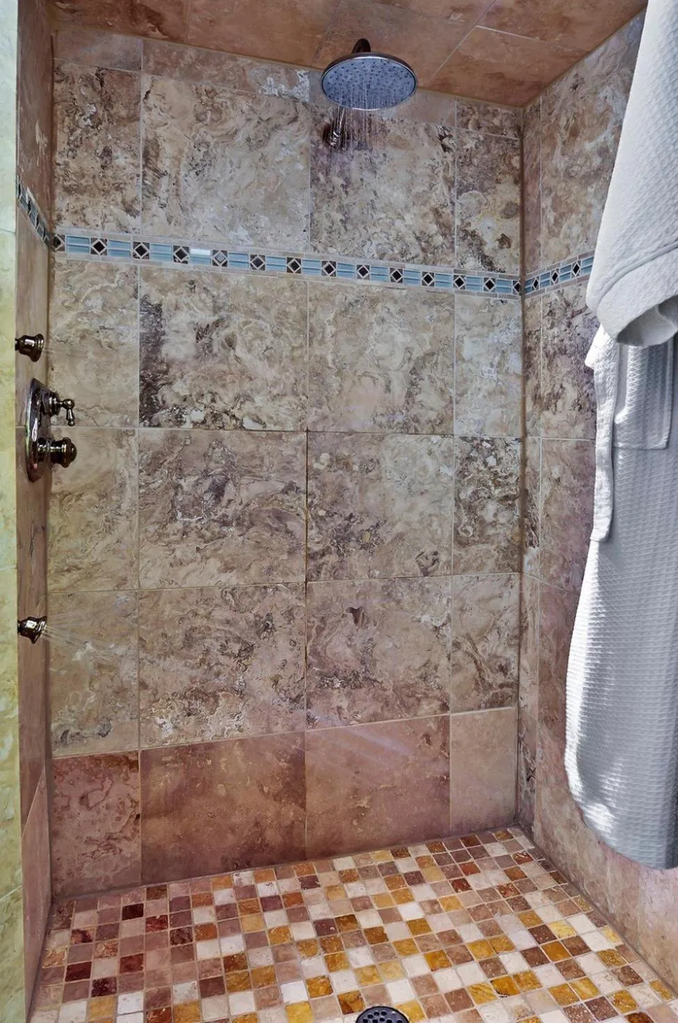 Photo of the whole room in Crowne Plaza Hotel Portland-Downtown Convention Center by IHG