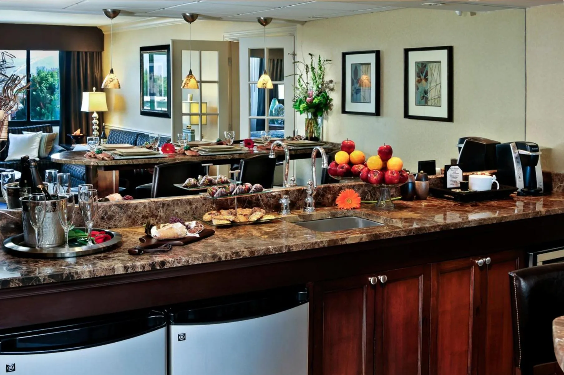 Photo of the whole room in Crowne Plaza Hotel Portland-Downtown Convention Center by IHG