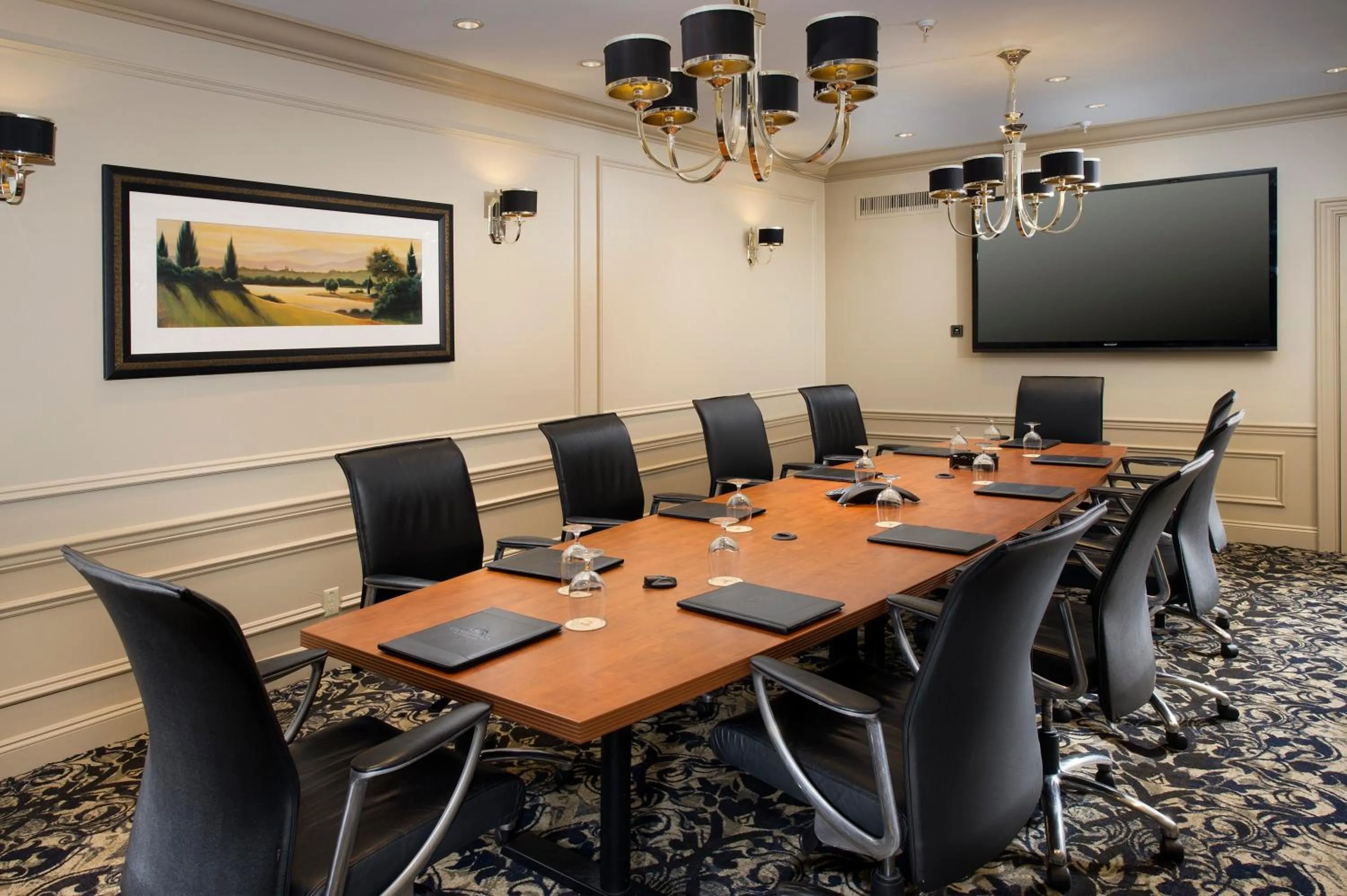 Meeting/conference room in Crowne Plaza Hotel Portland-Downtown Convention Center by IHG