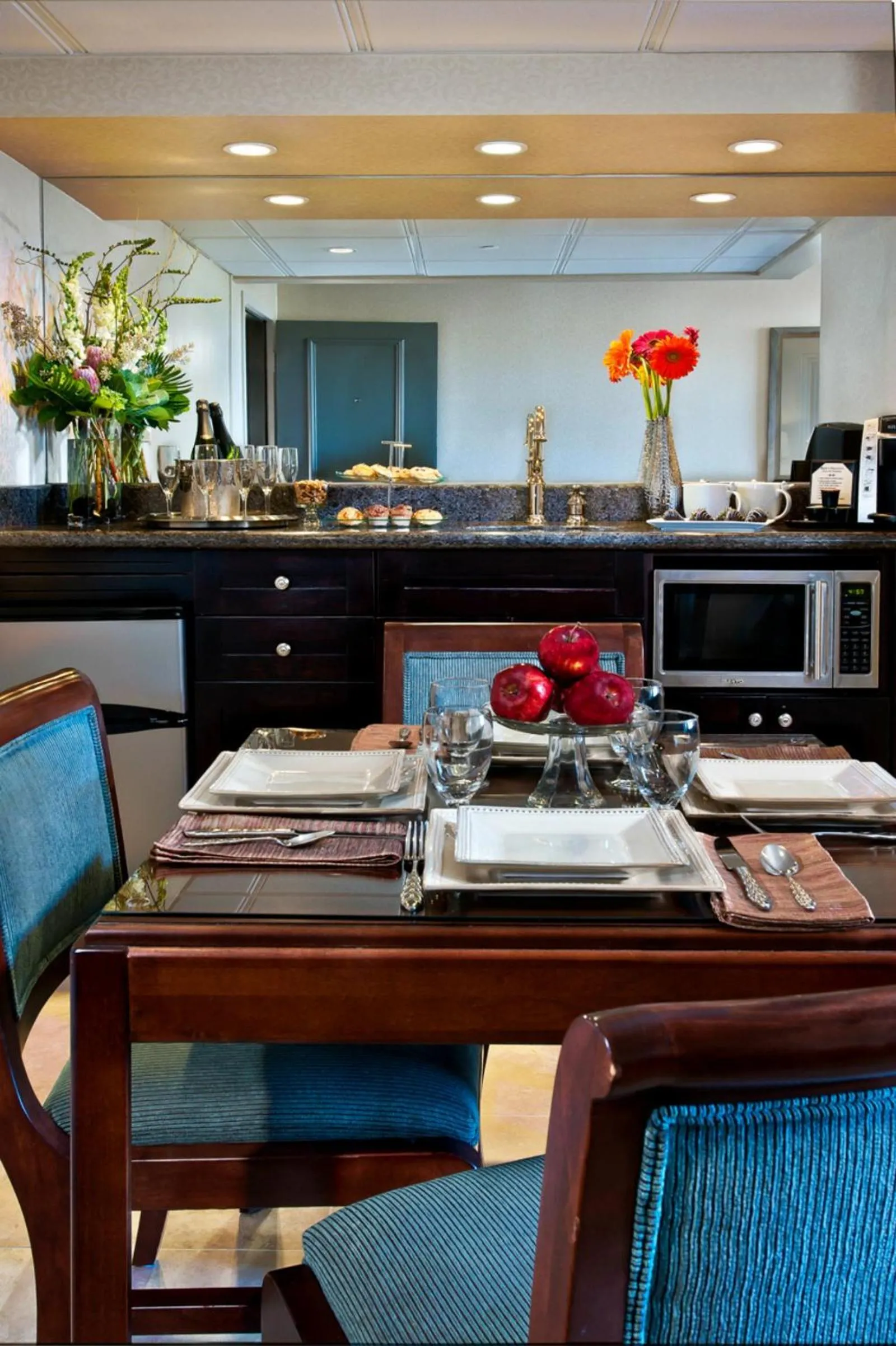 Photo of the whole room in Crowne Plaza Hotel Portland-Downtown Convention Center by IHG