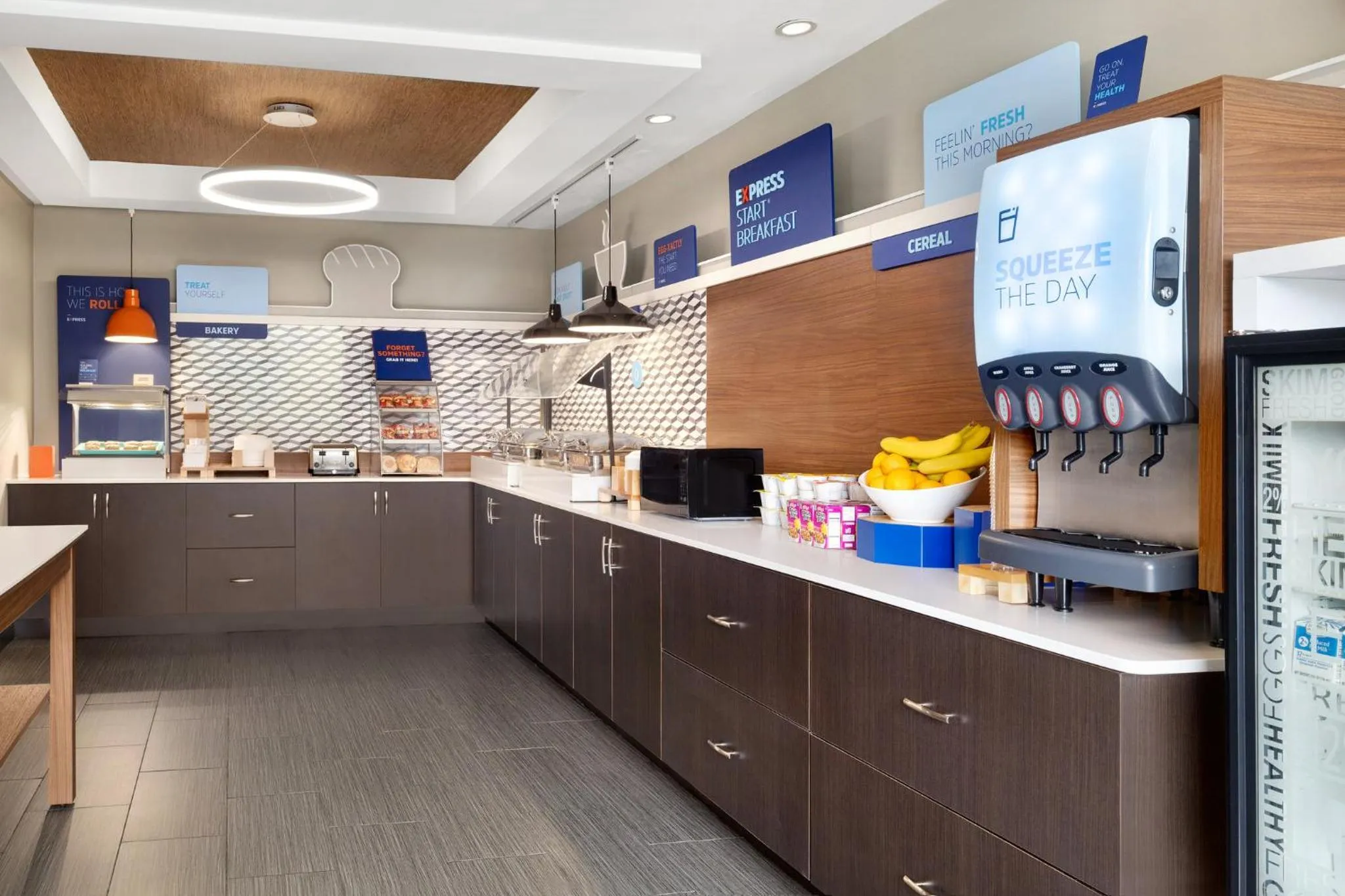 Breakfast in Holiday Inn Express & Suites Greenville-Downtown by IHG