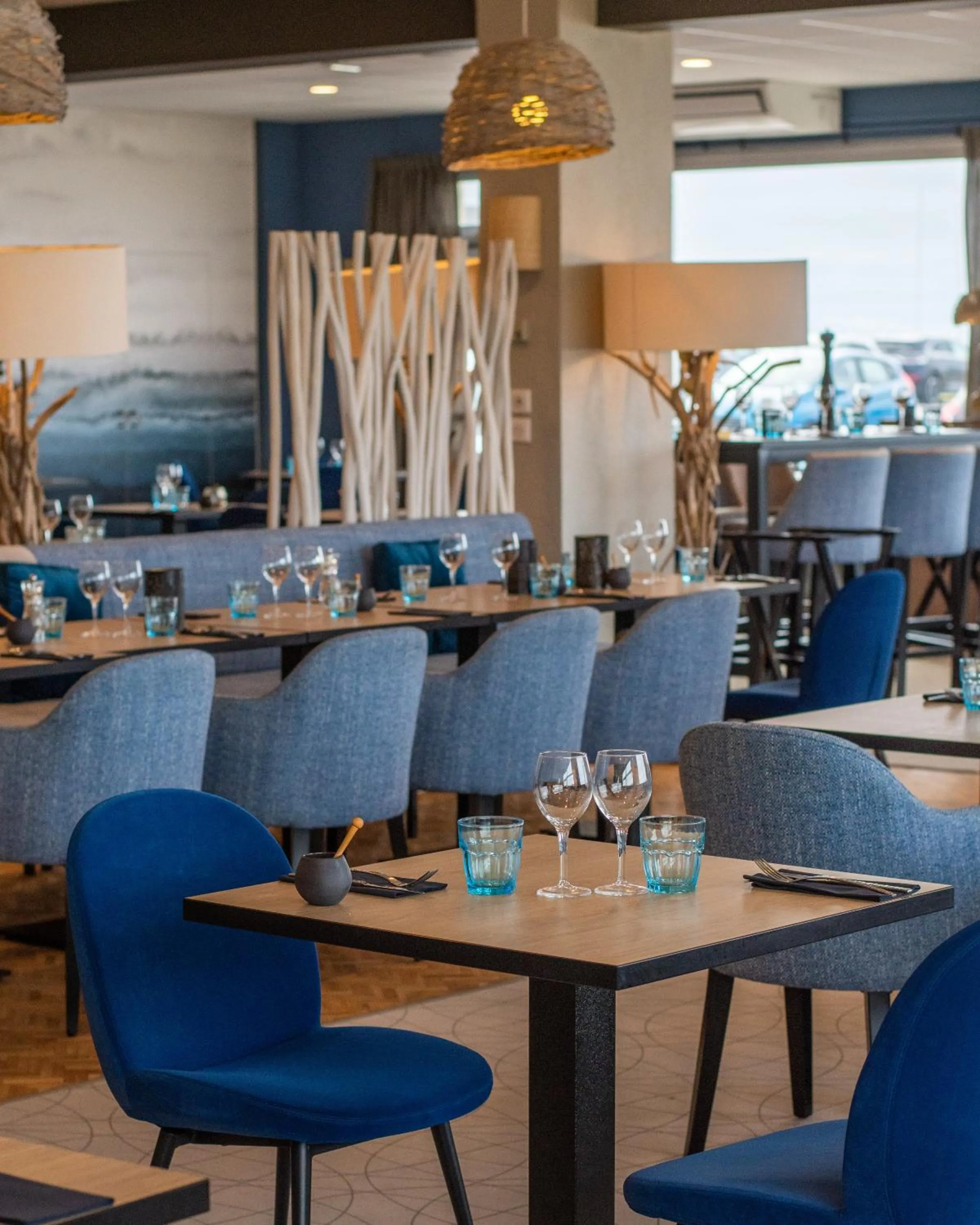 Restaurant/places to eat in Logis Hôtel Le Calluna Restaurant La Flottille