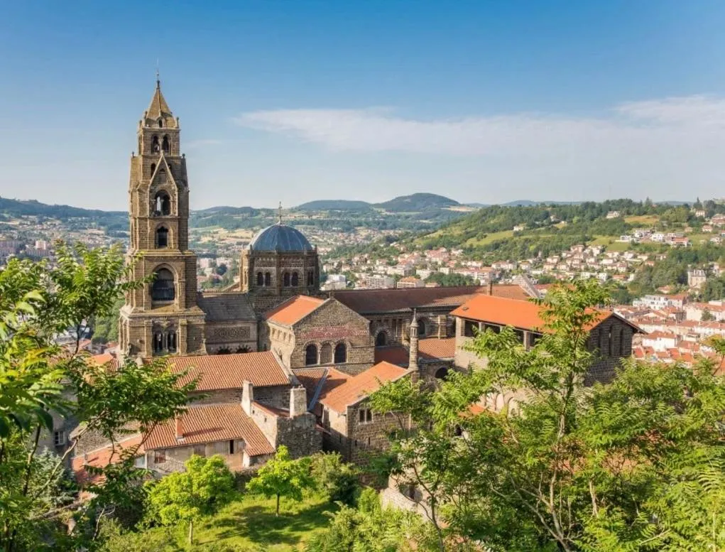 Nearby landmark in Cit'hôtel Le Chris'tel hôtel et restaurant